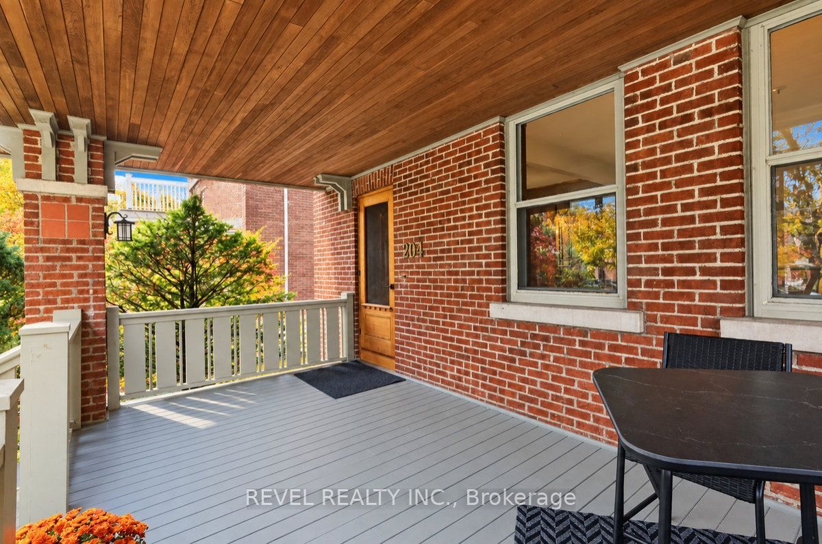 204 Clemow Avenue Property Photo 11