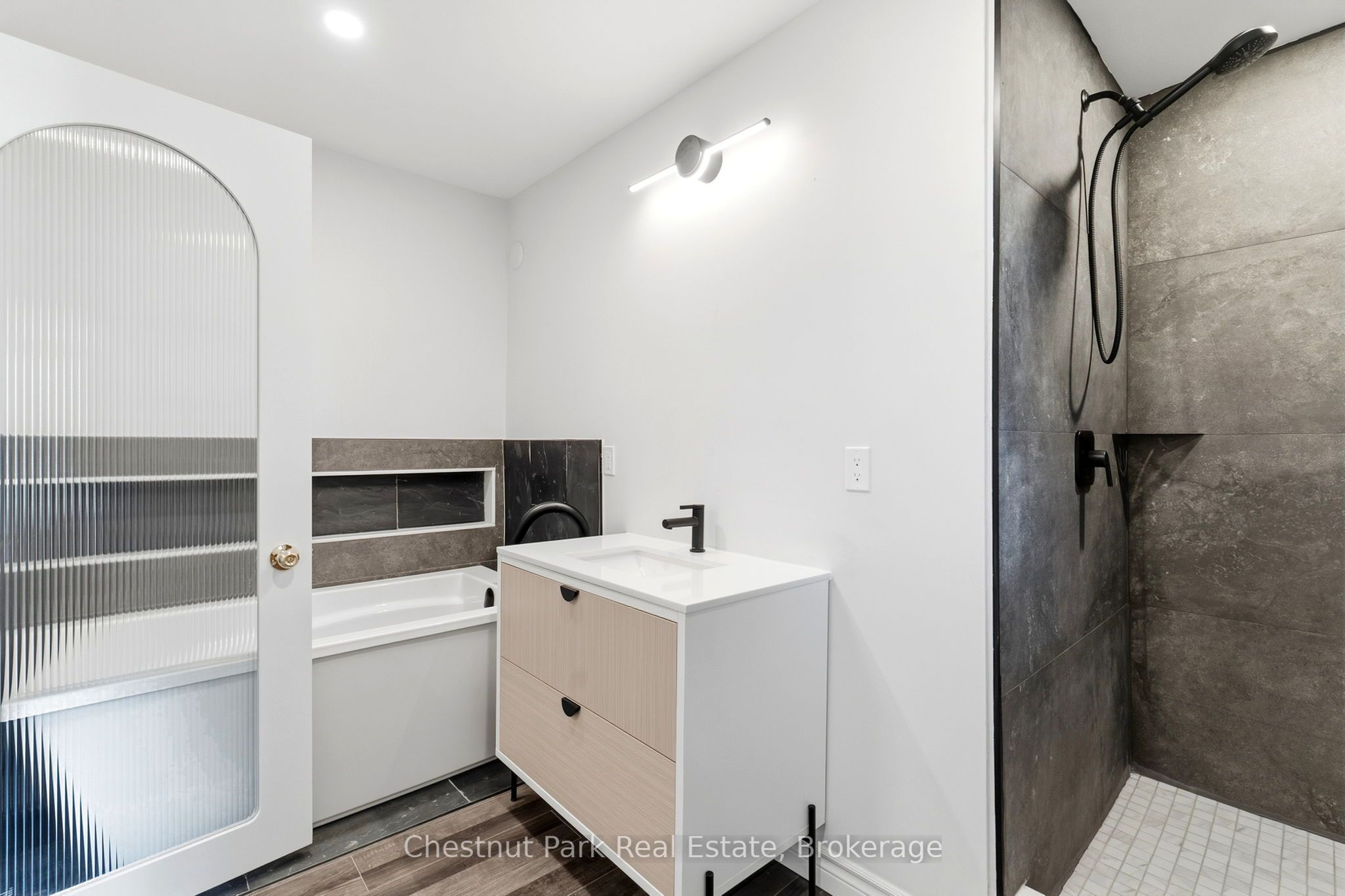 30 Catharine Crescent Property Photo 15