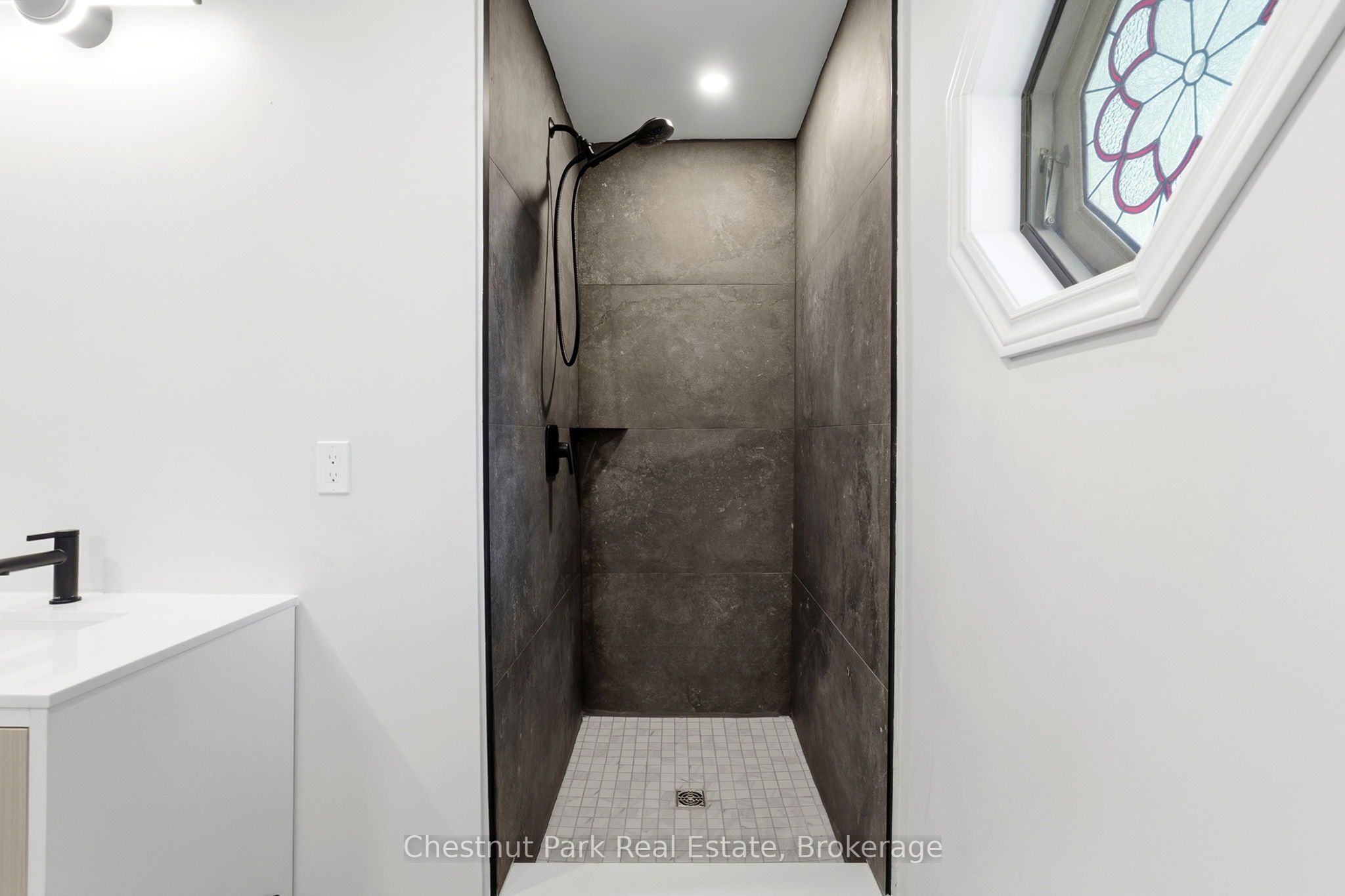 30 Catharine Crescent Property Photo 16