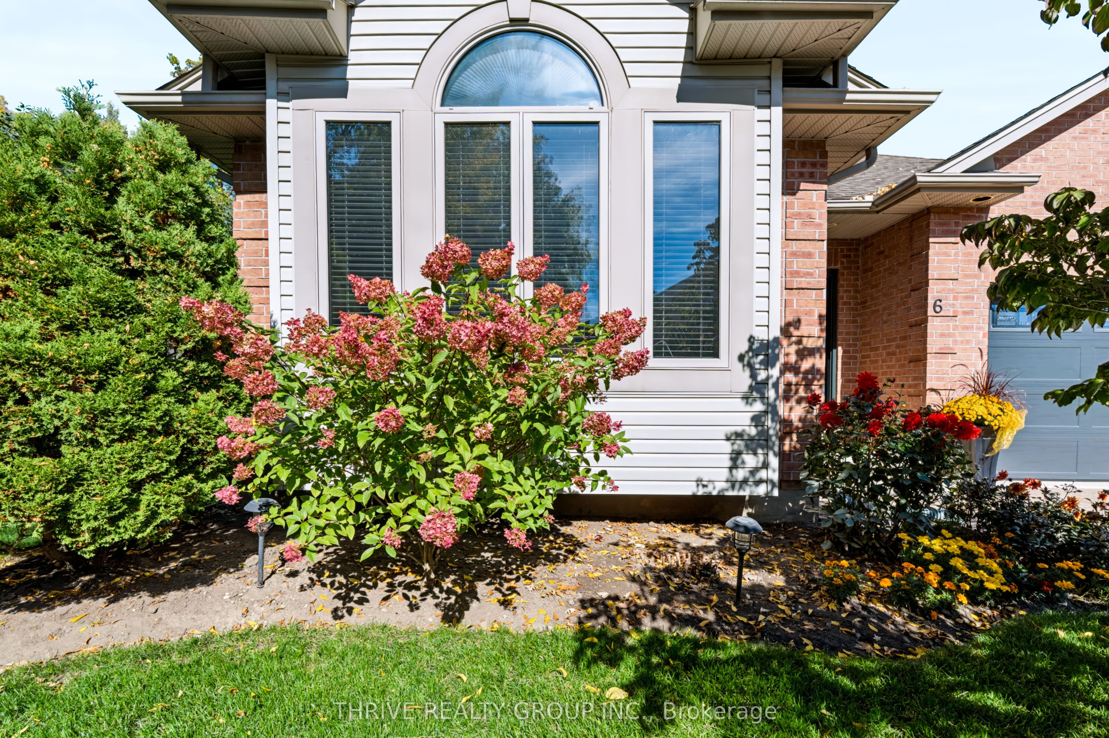 448 Commissioners Road E 6 Property Photo 4