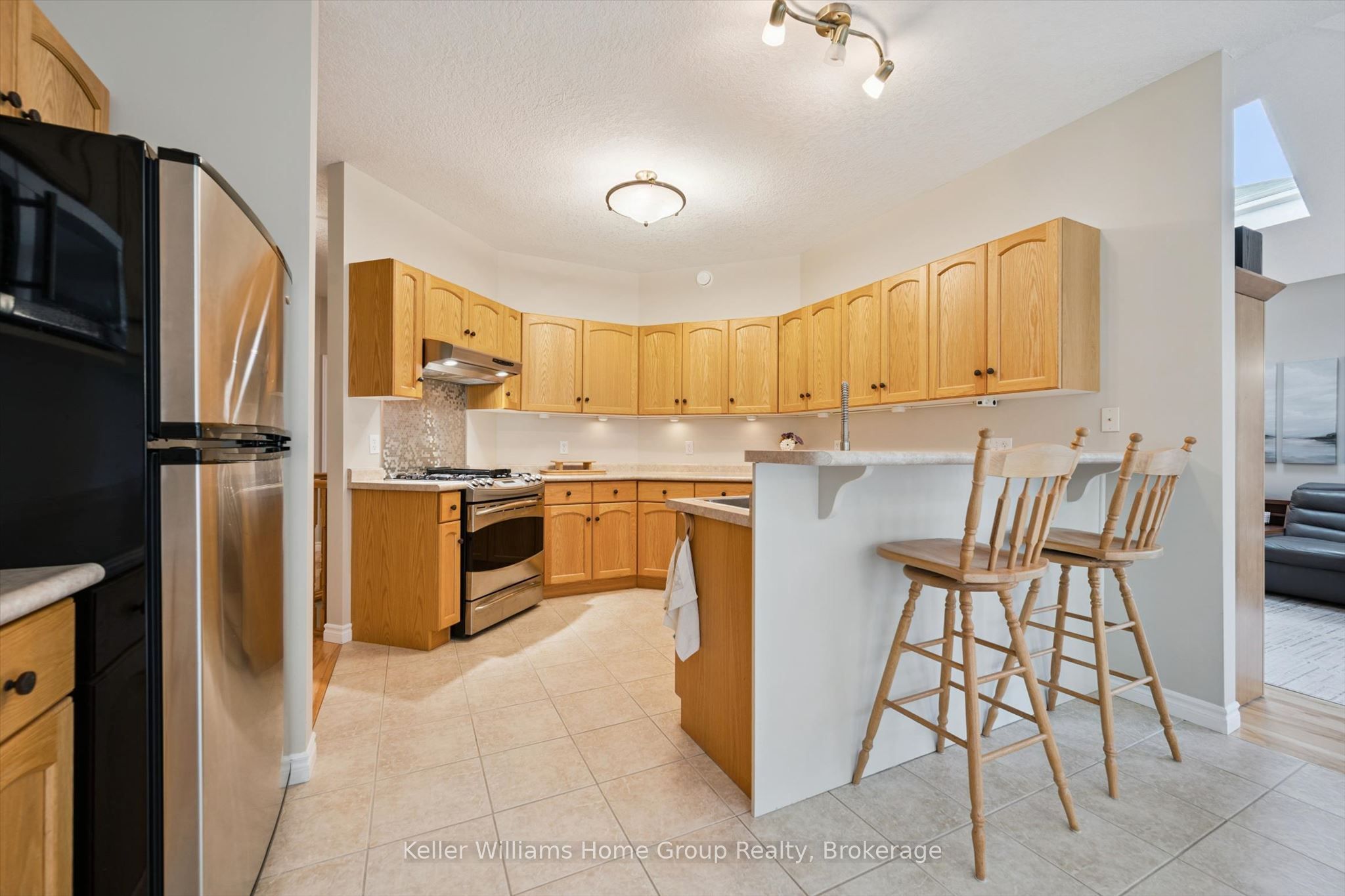 86 York Street E Property Photo 16