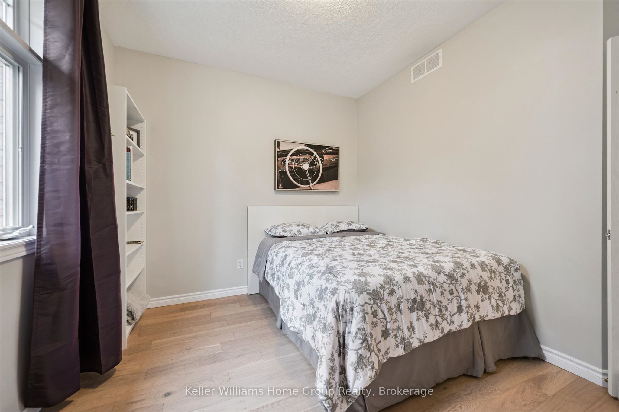 86 York Street E Property Photo 21