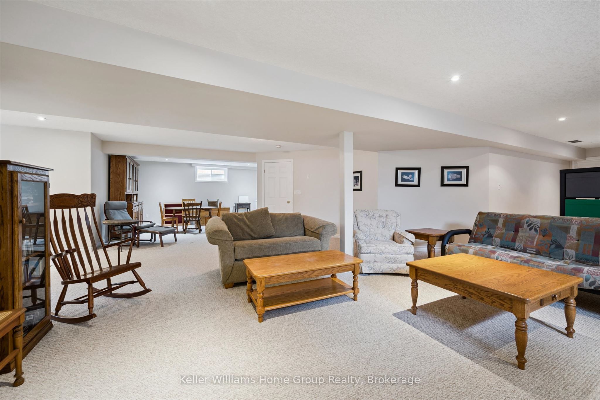 86 York Street E Property Photo 34