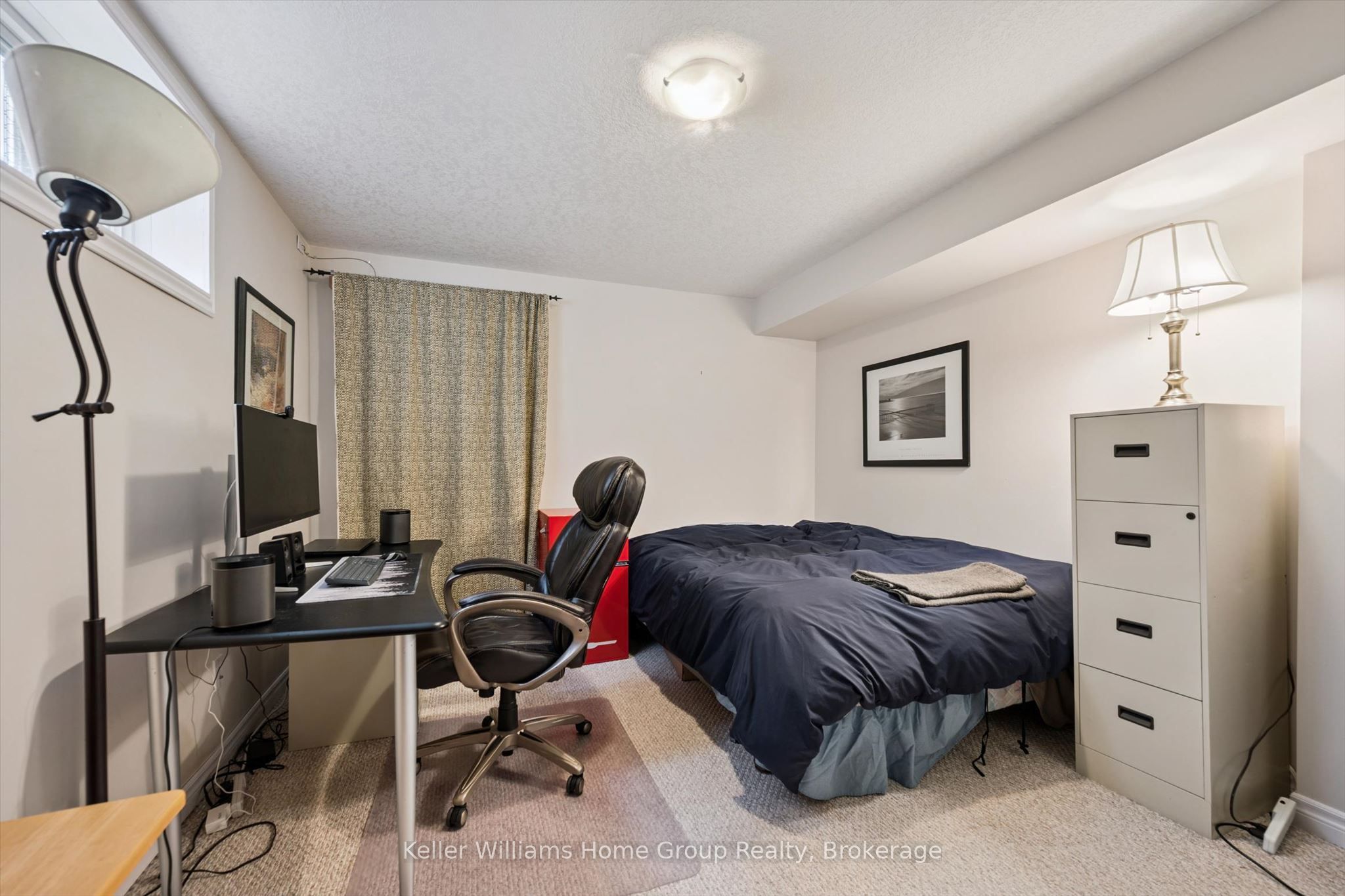 86 York Street E Property Photo 39