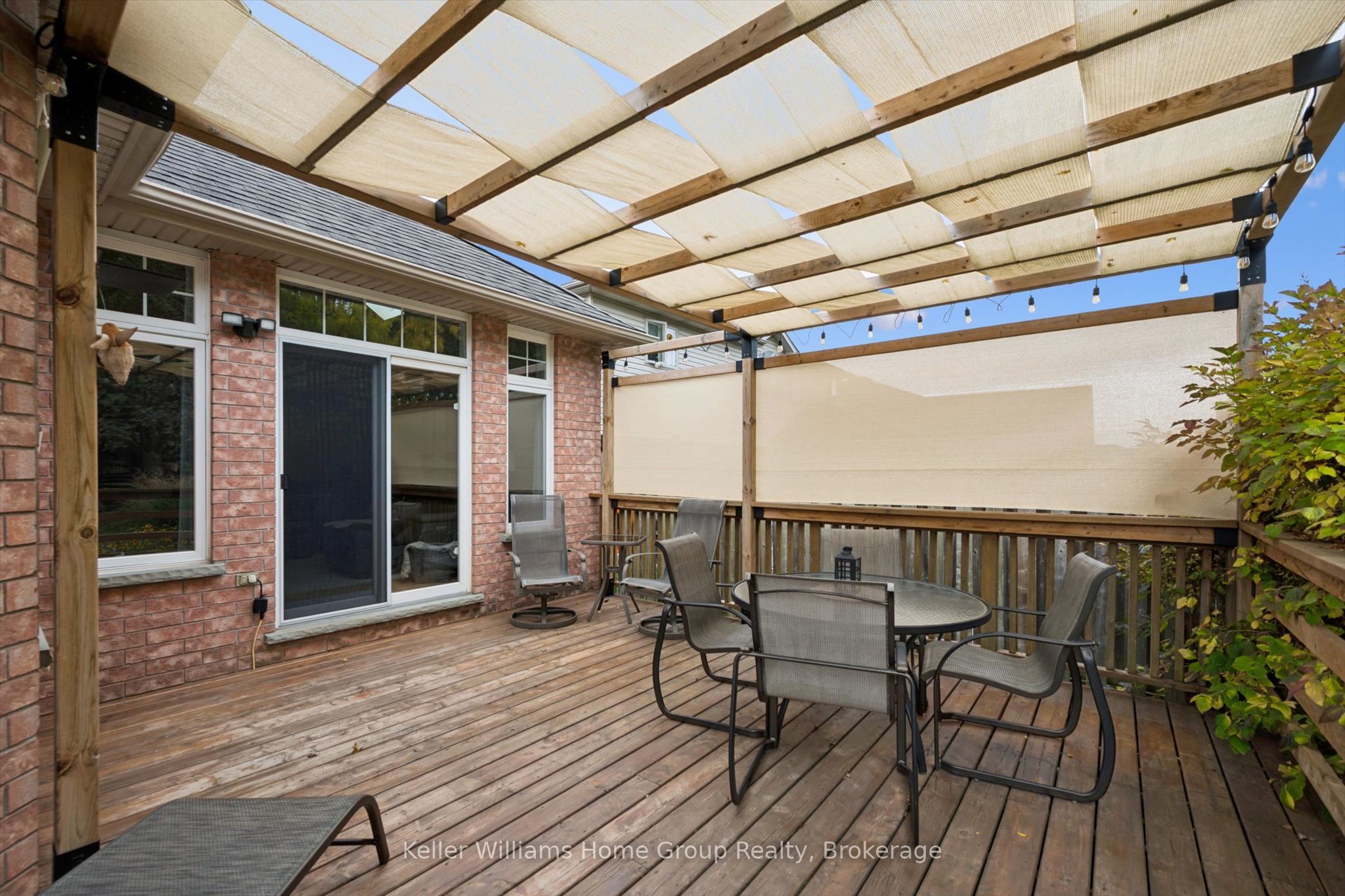 86 York Street E Property Photo 40