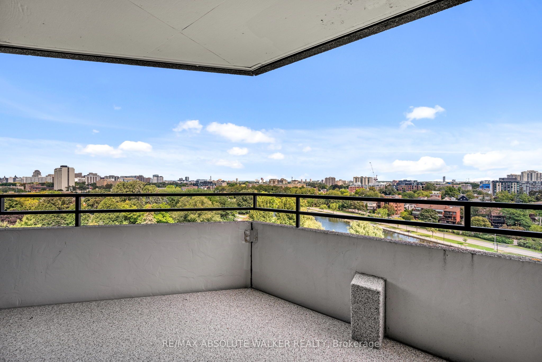 300 Queen Elizabeth Drive 9b Property Photo 26
