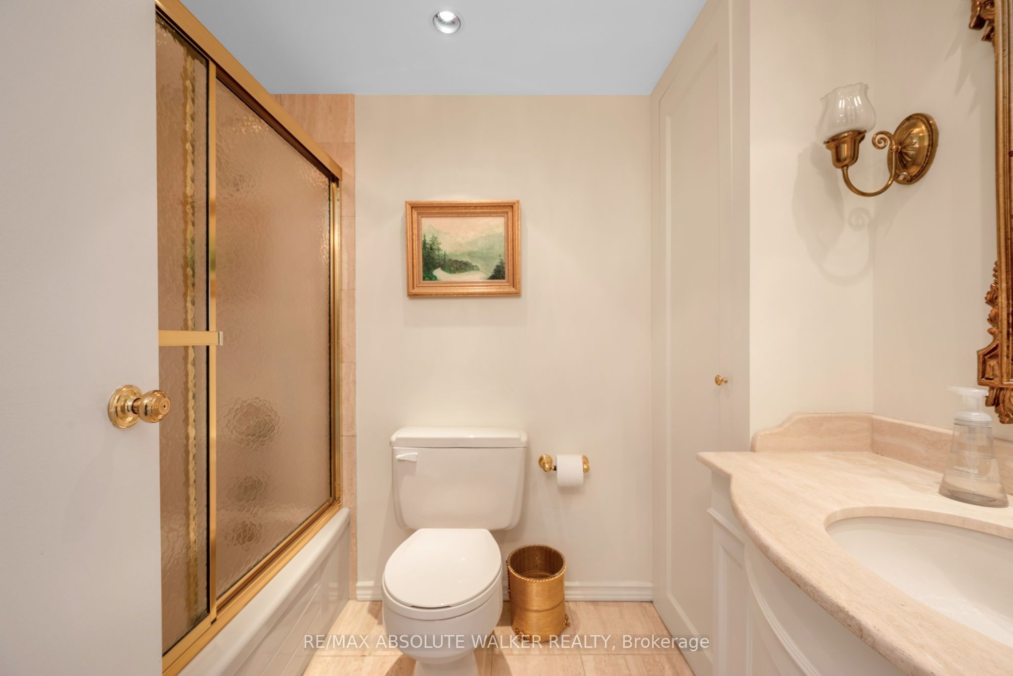 300 Queen Elizabeth Drive 9b Property Photo 39