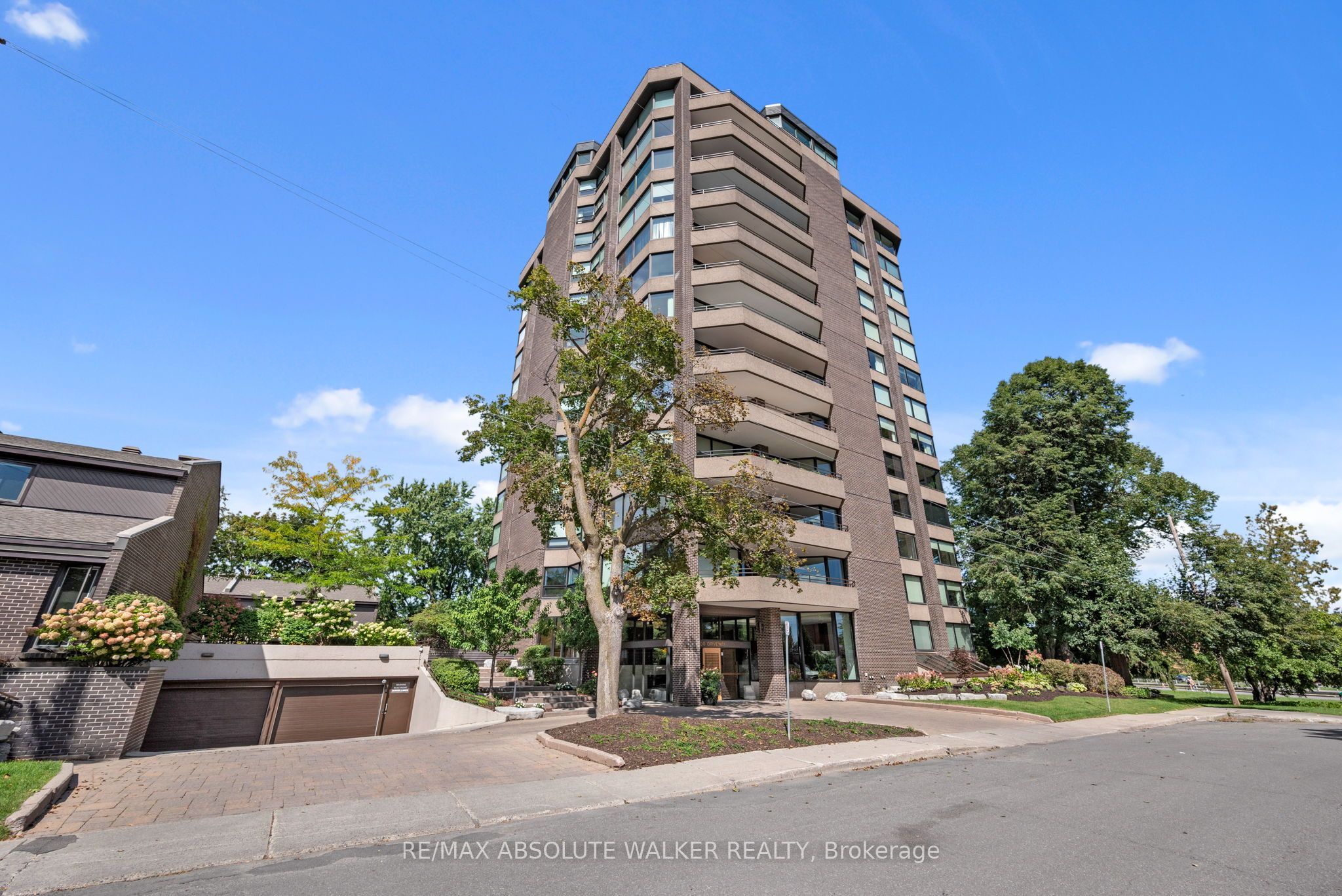 300 Queen Elizabeth Drive 9b Property Photo 48