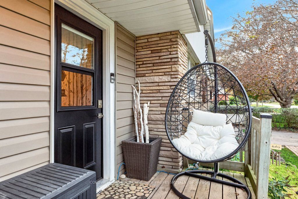 58 Hatton Drive Property Photo 4