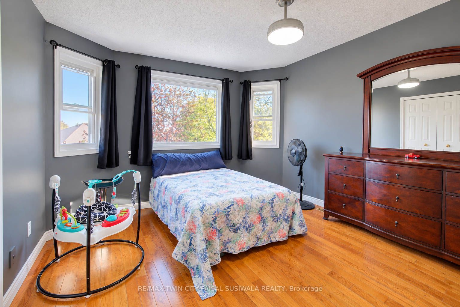 46 Robson Avenue Property Photo 32