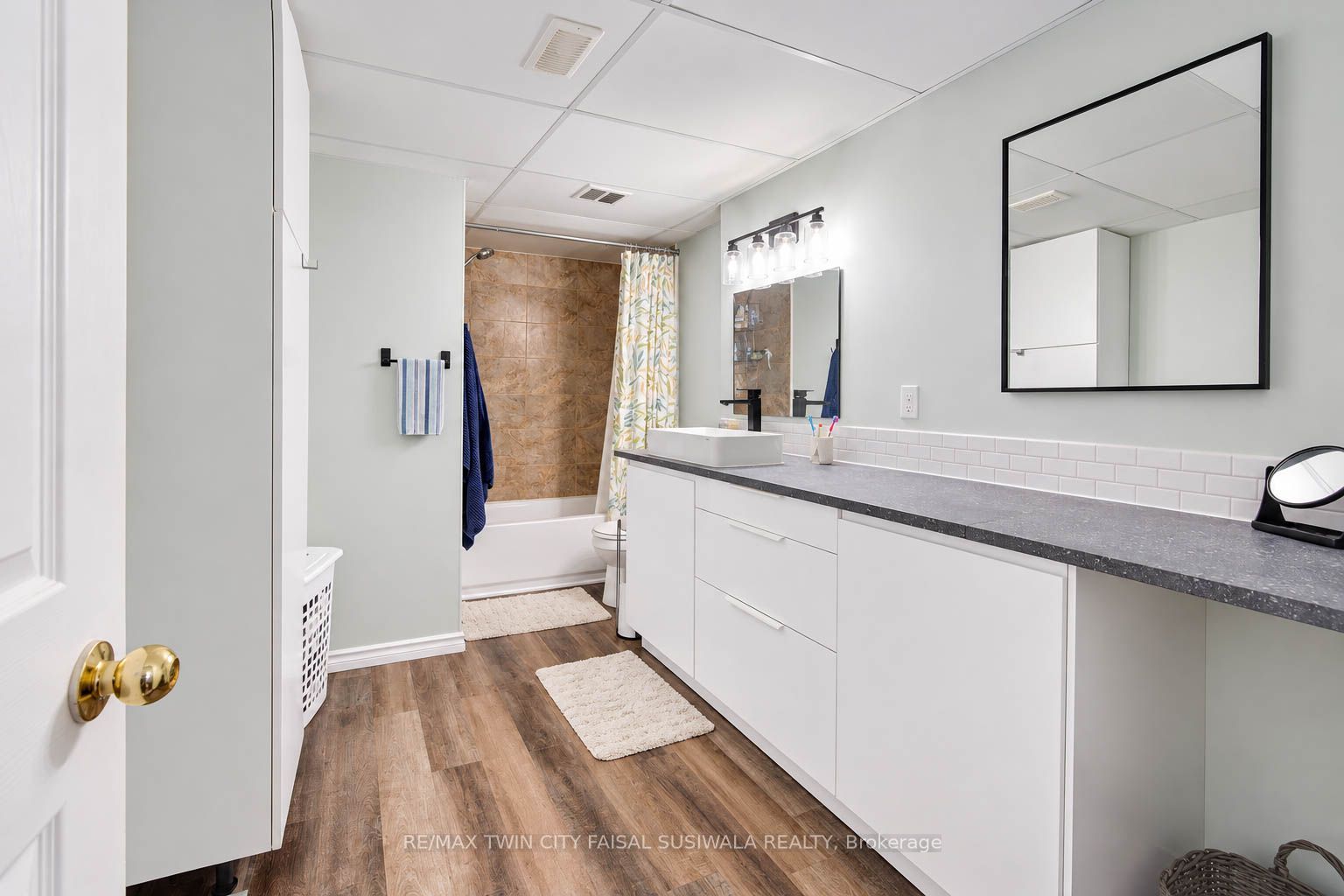 46 Robson Avenue Property Photo 45