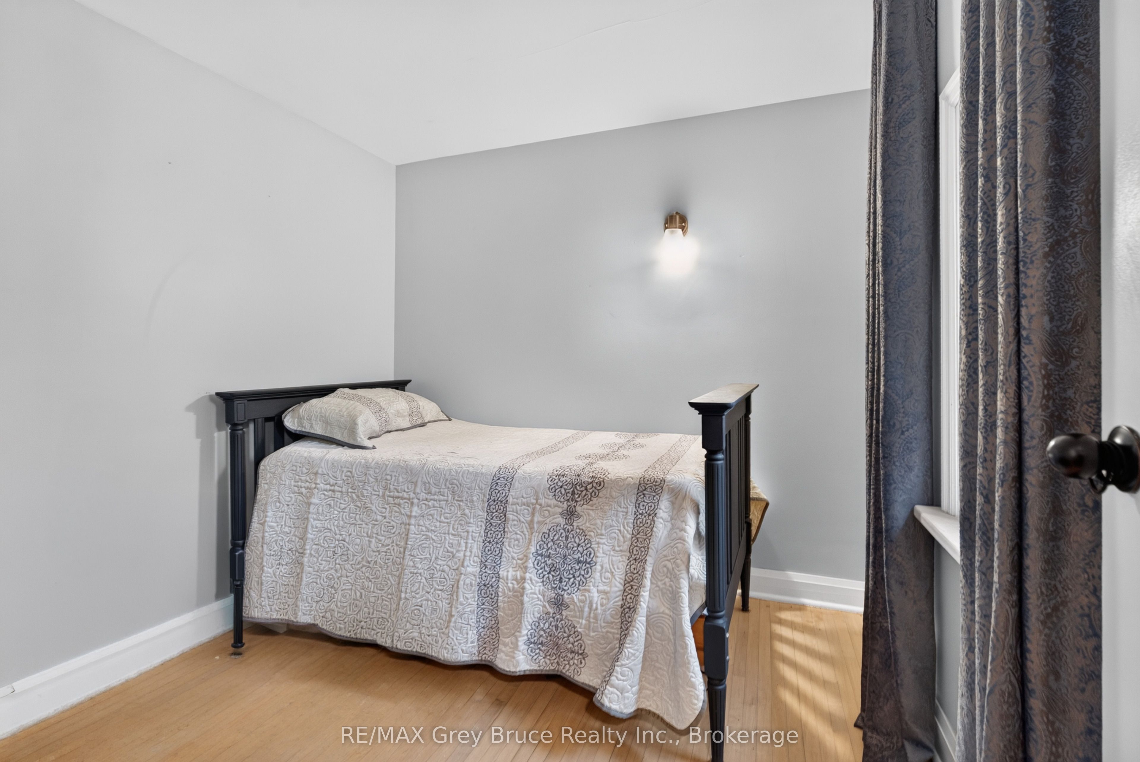 22 Cruickshank Street Property Photo 23