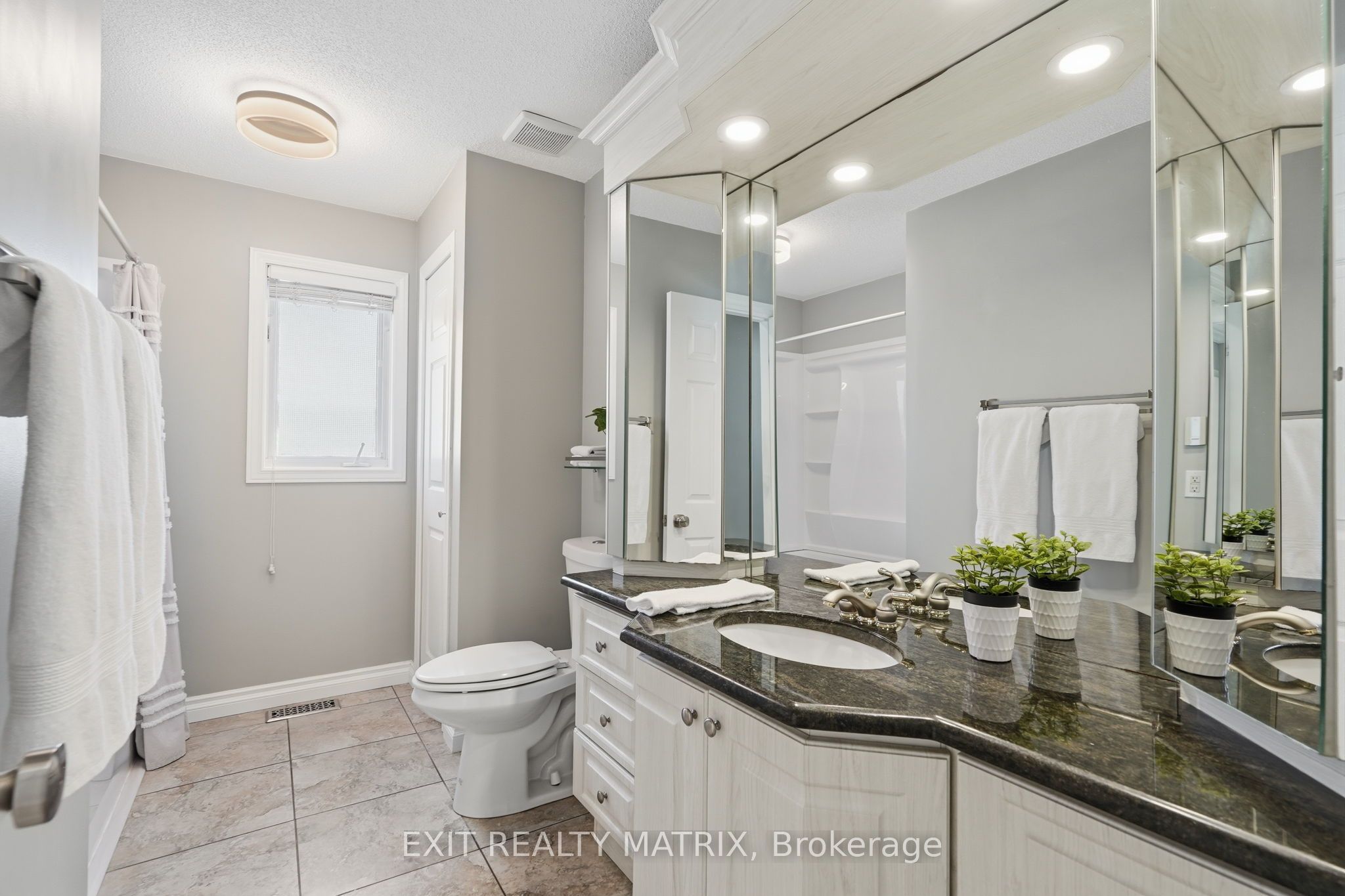 2 Maheu Street Property Photo 17