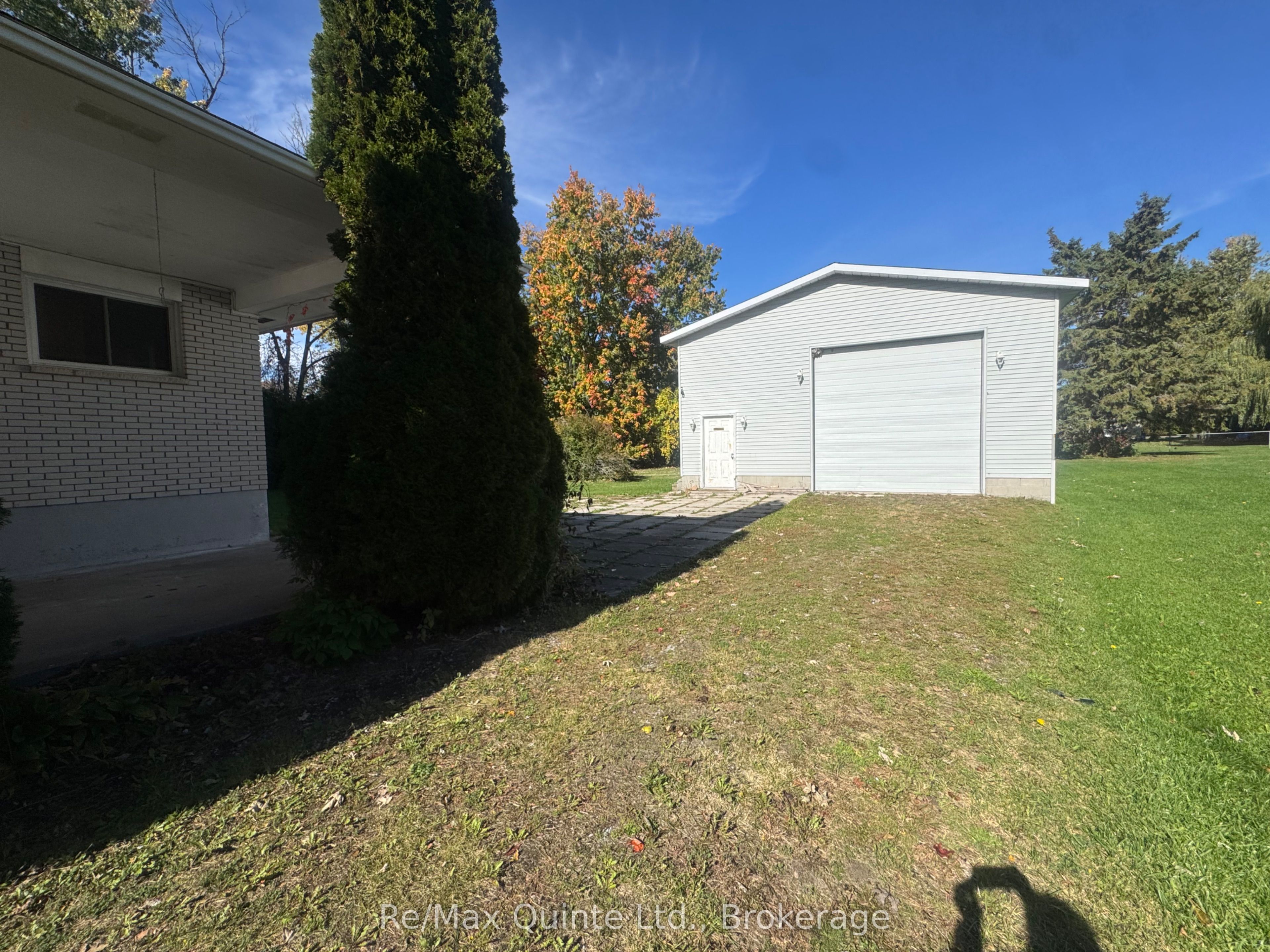 20 Ross Avenue Property Photo 3