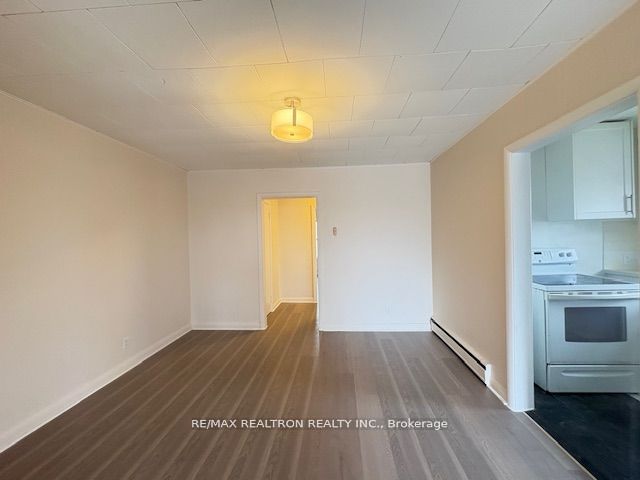 28 Mccoll Street Property Photo 18