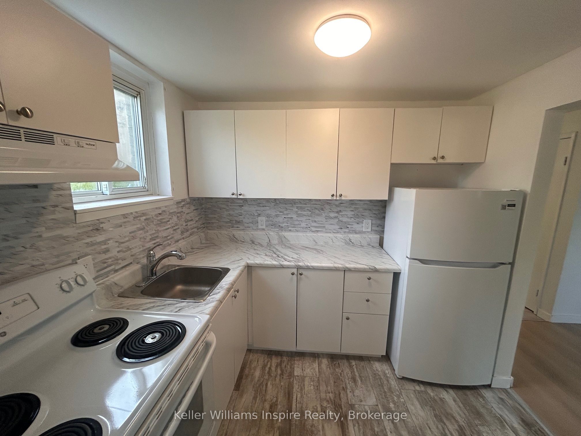 520 Andrew Street 4 Property Photo 2