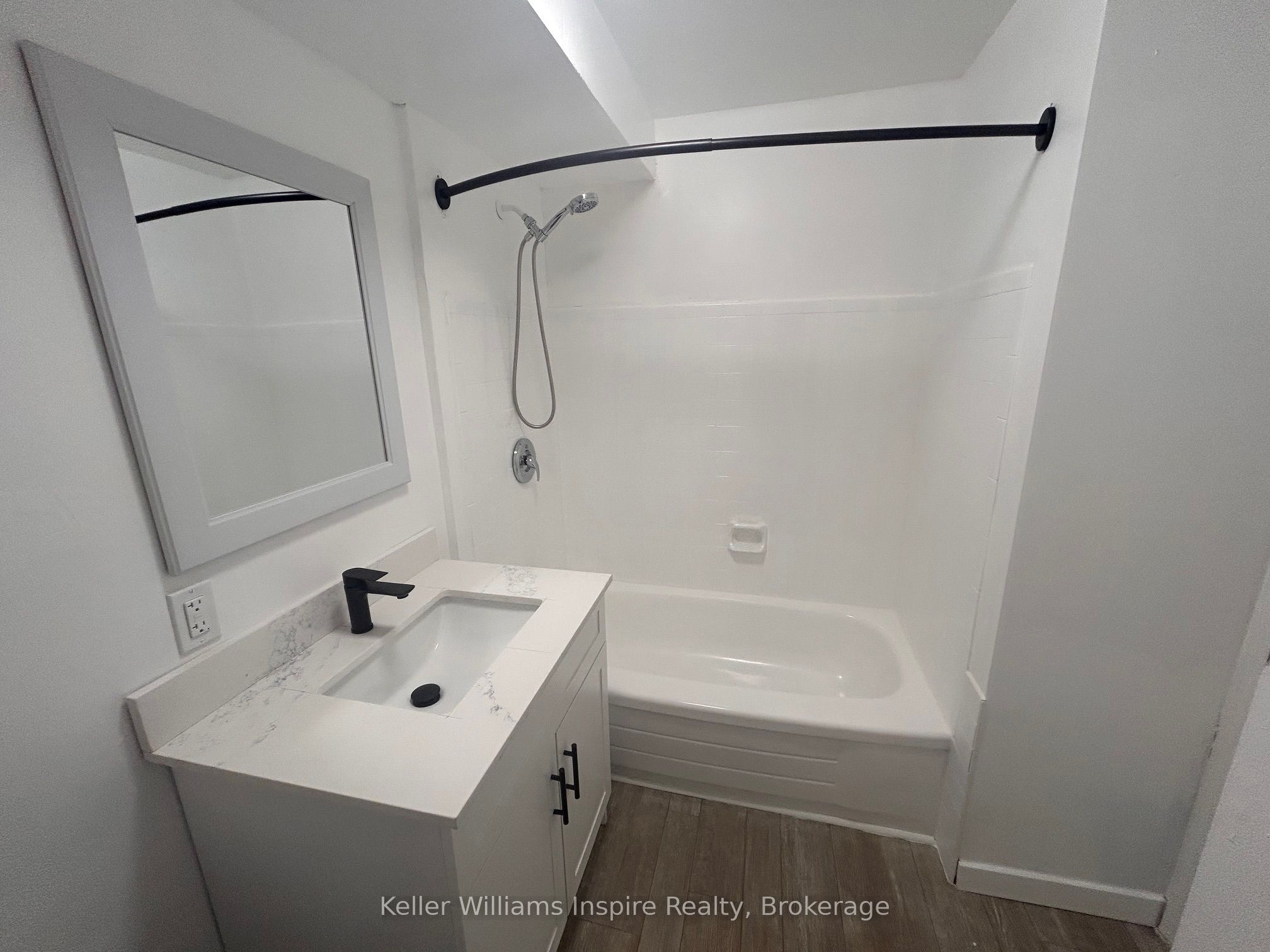 520 Andrew Street 4 Property Photo 6