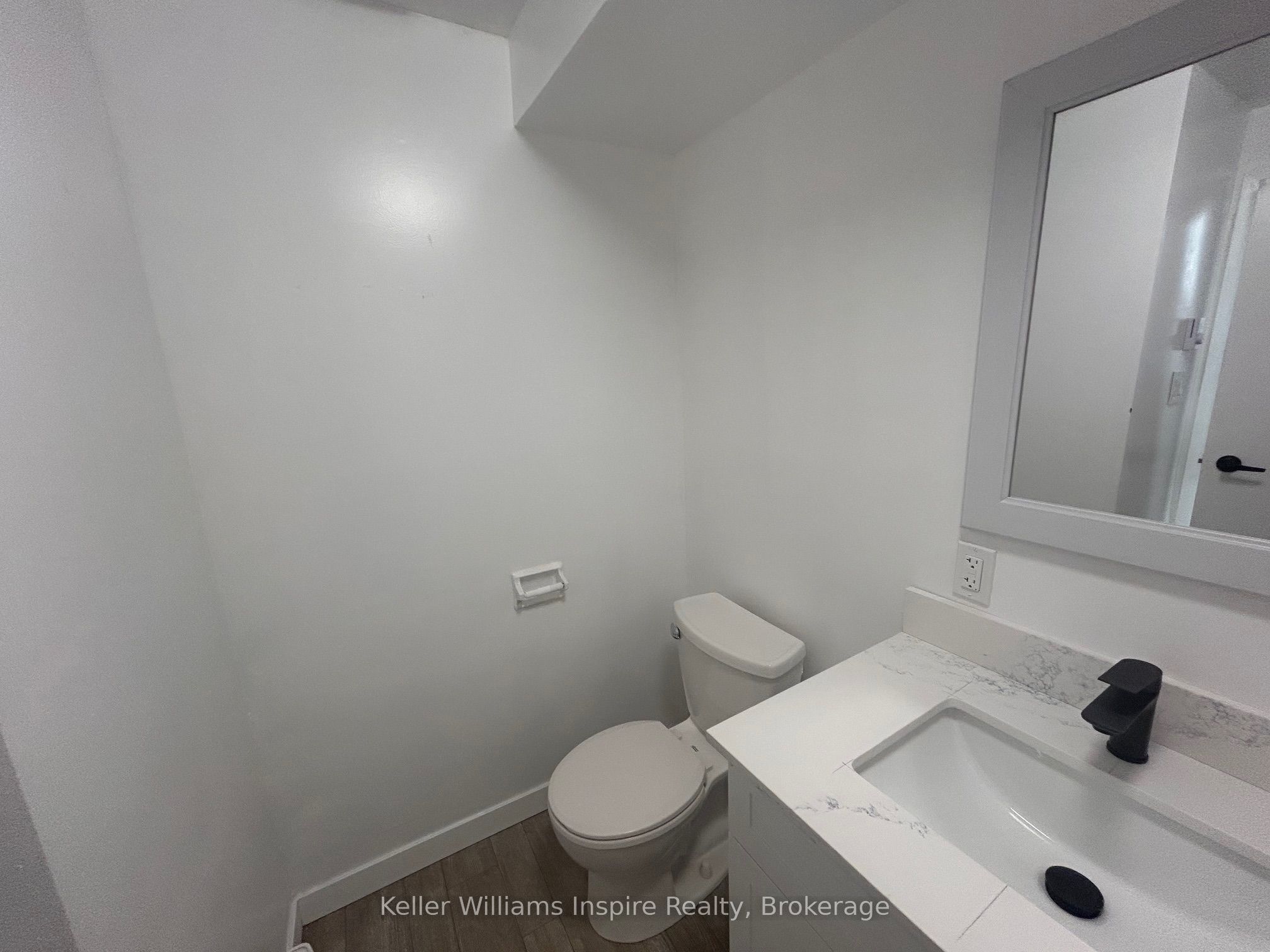 520 Andrew Street 4 Property Photo 7