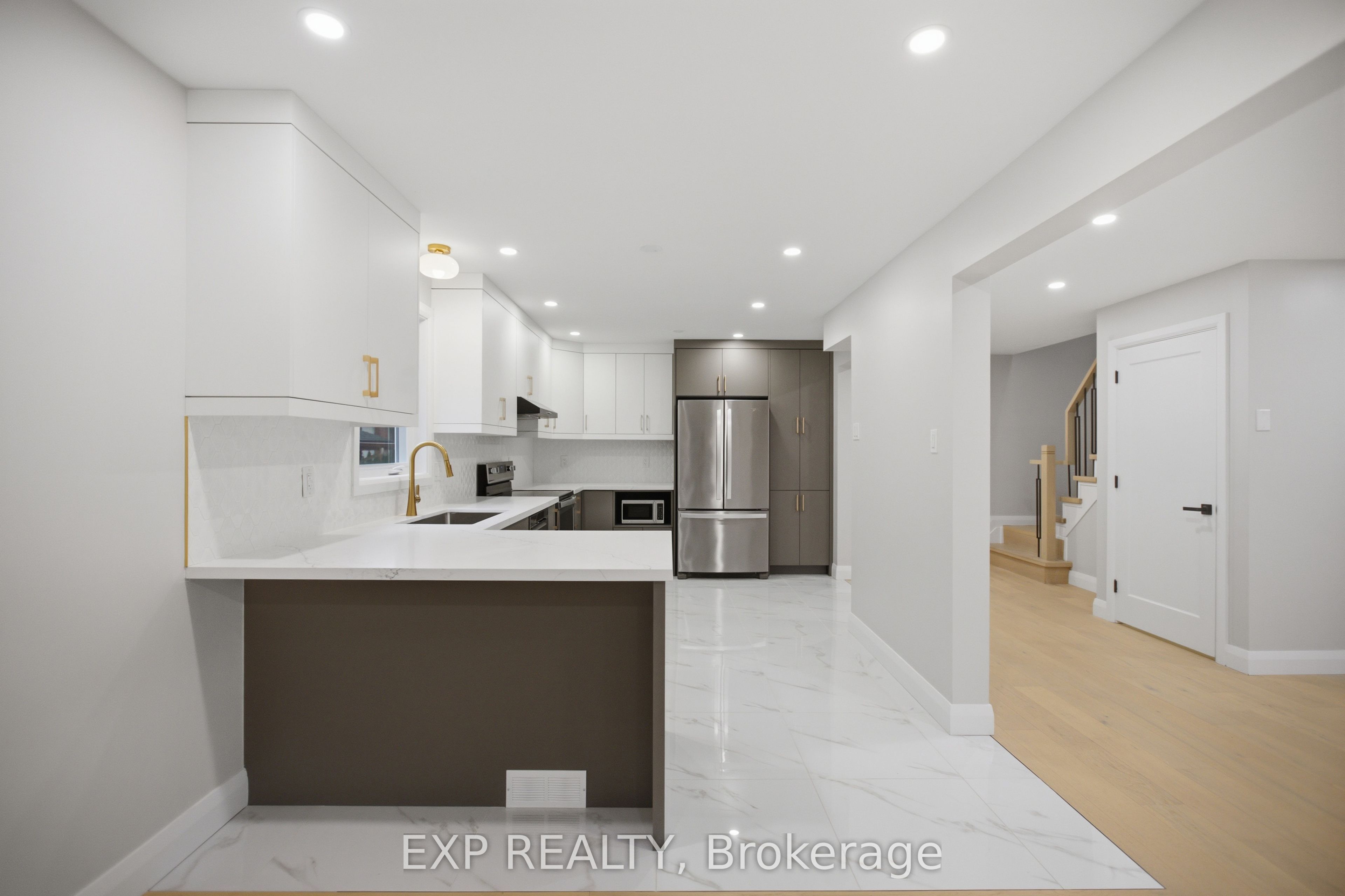 42 Antler Avenue Property Photo 11