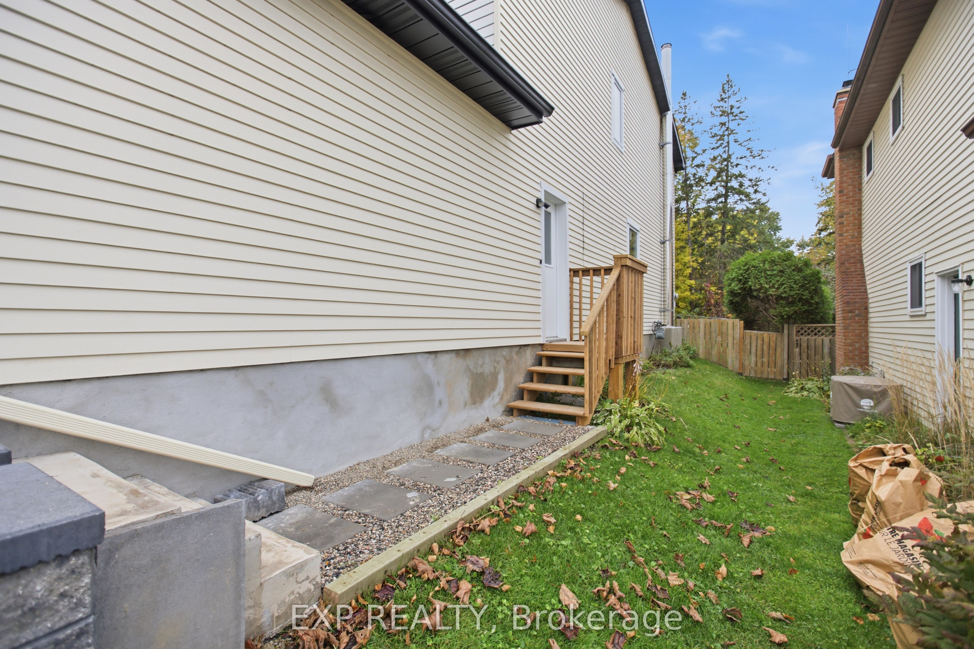 42 Antler Avenue Property Photo 34