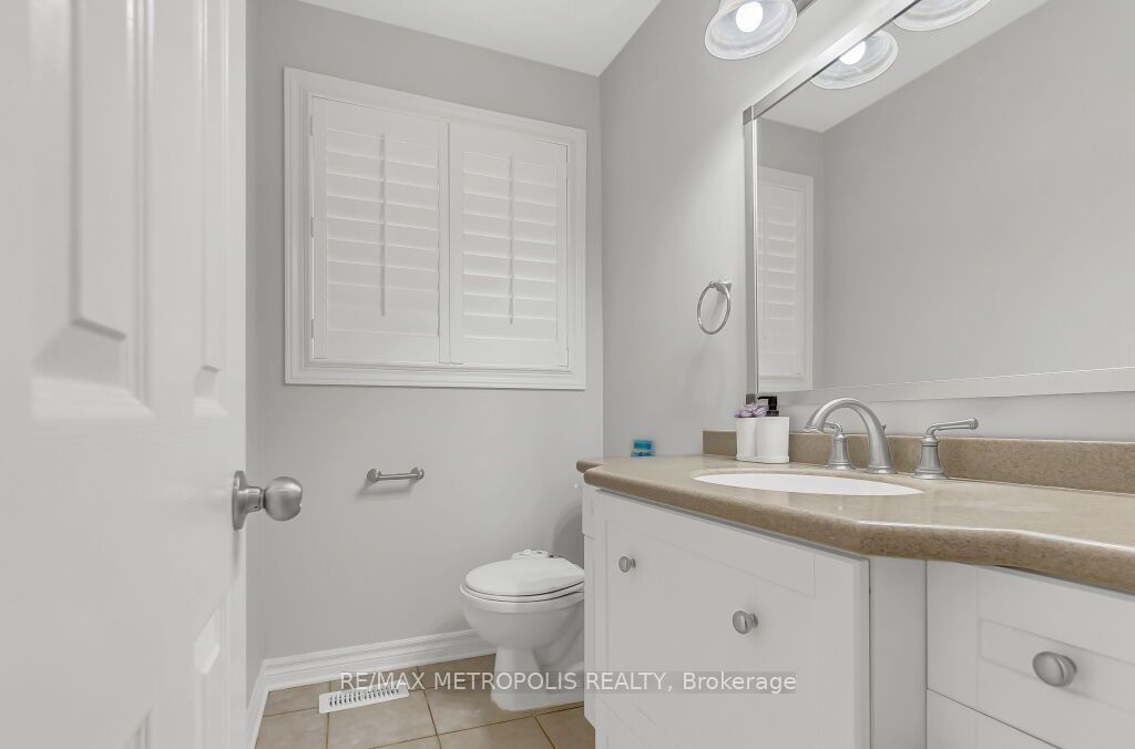 100 Warren Road Property Photo 27