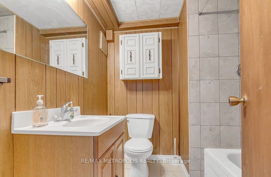 100 Warren Road Property Photo 31