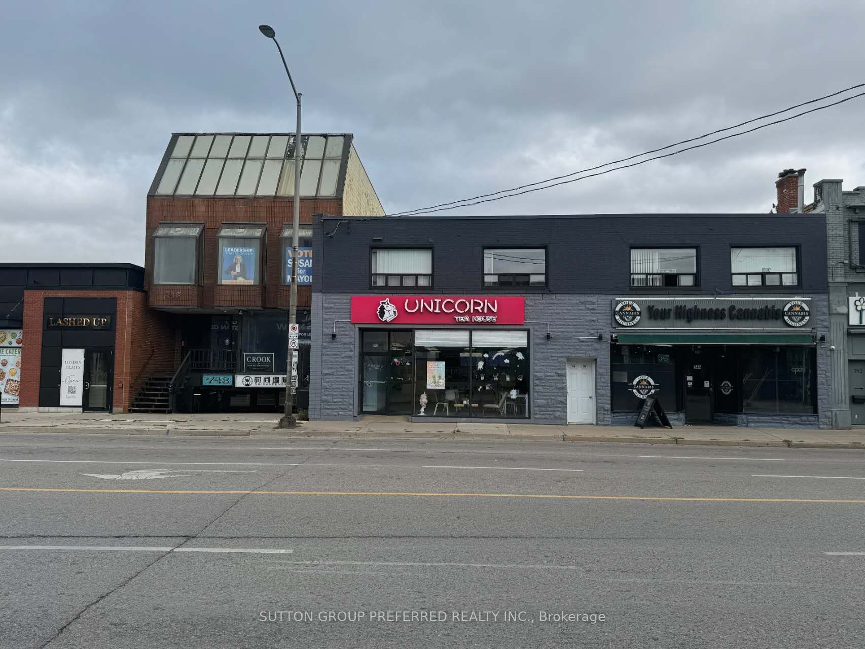 746 Richmond Street W Property Photo 2