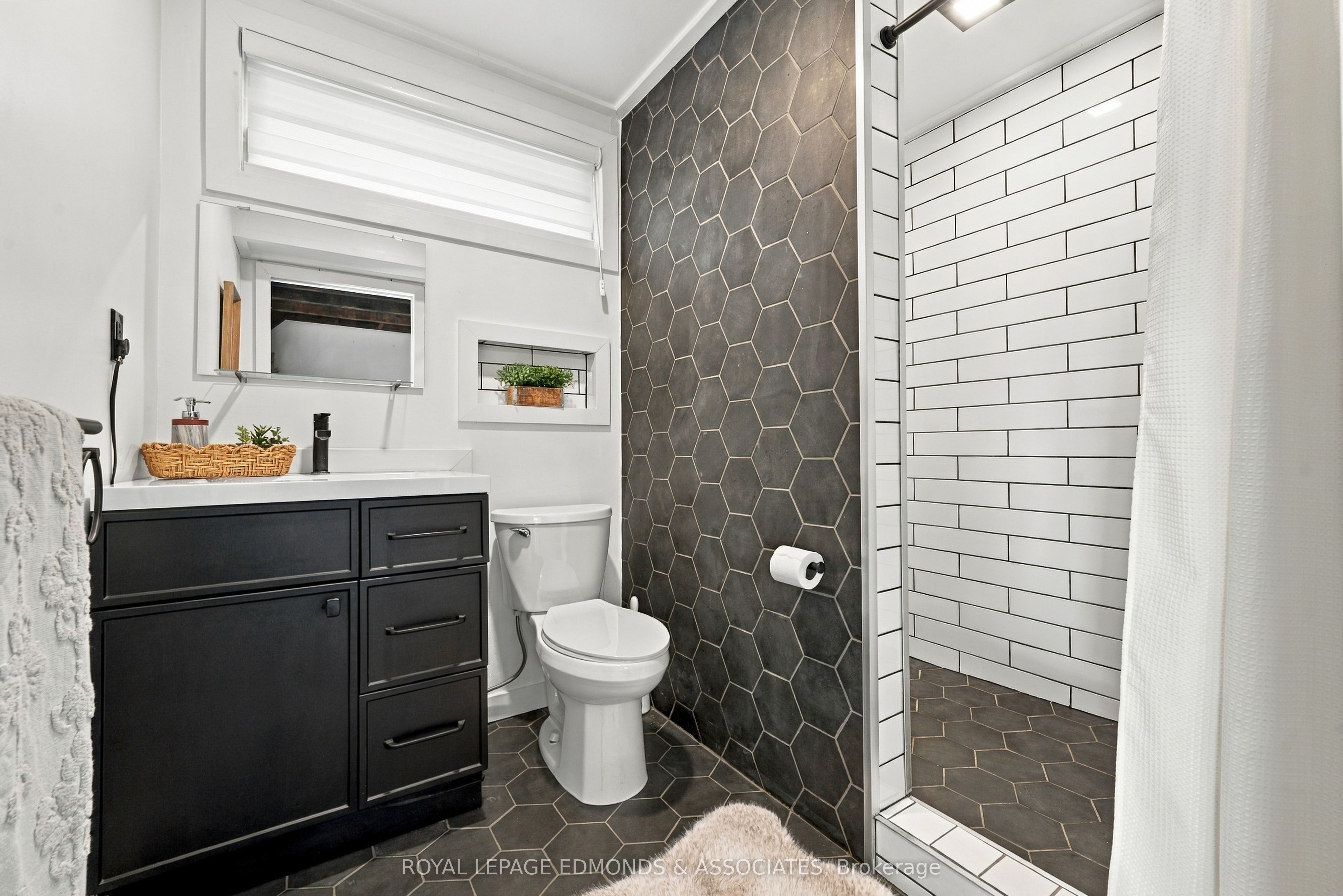 1082 Rapid Road Property Photo 31