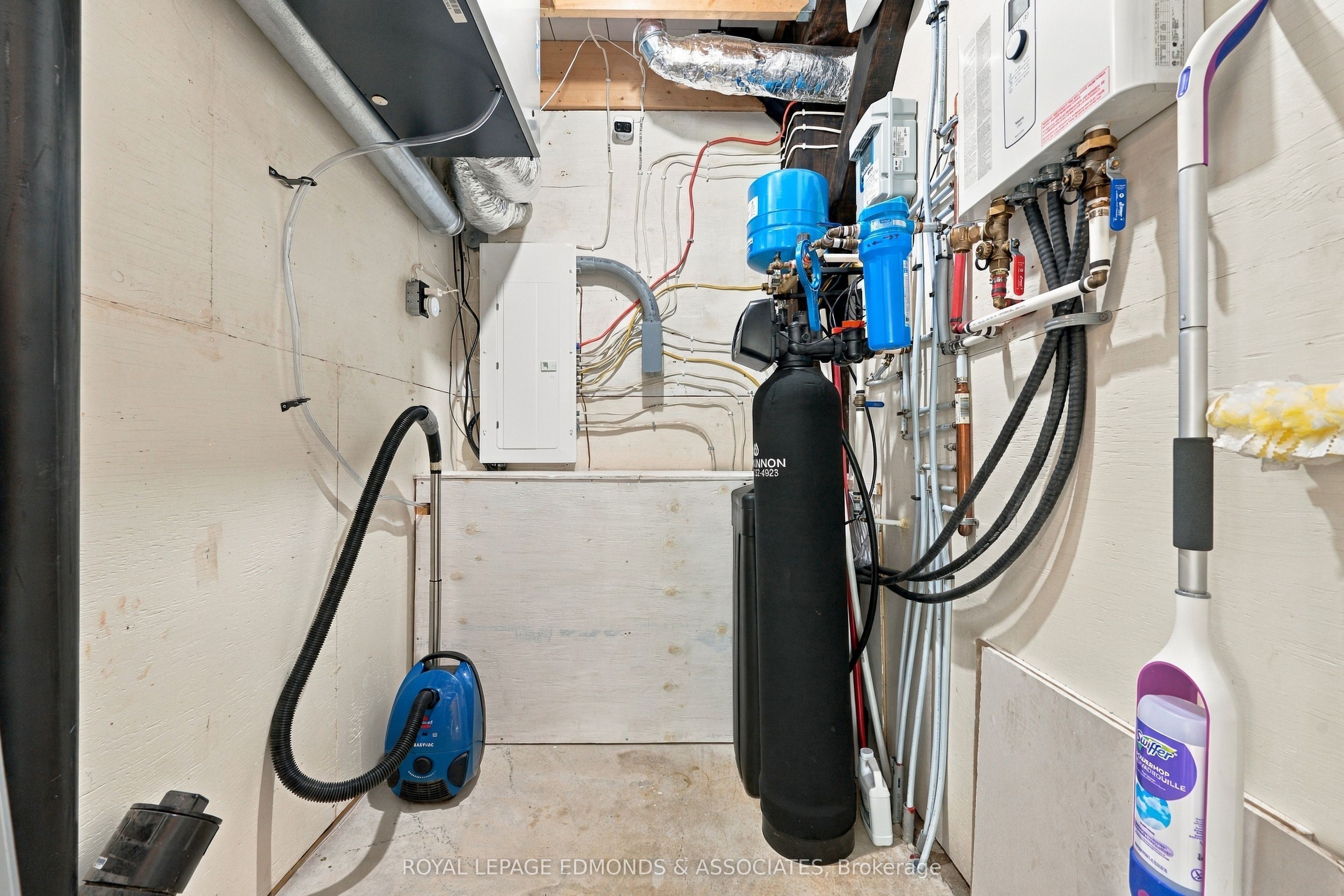 1082 Rapid Road Property Photo 32