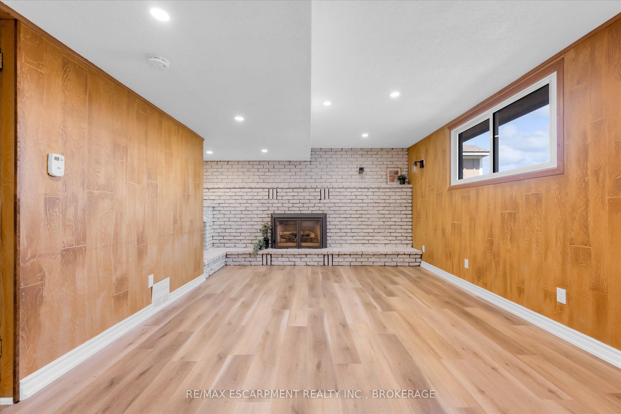 49 Grove Avenue Property Photo 22