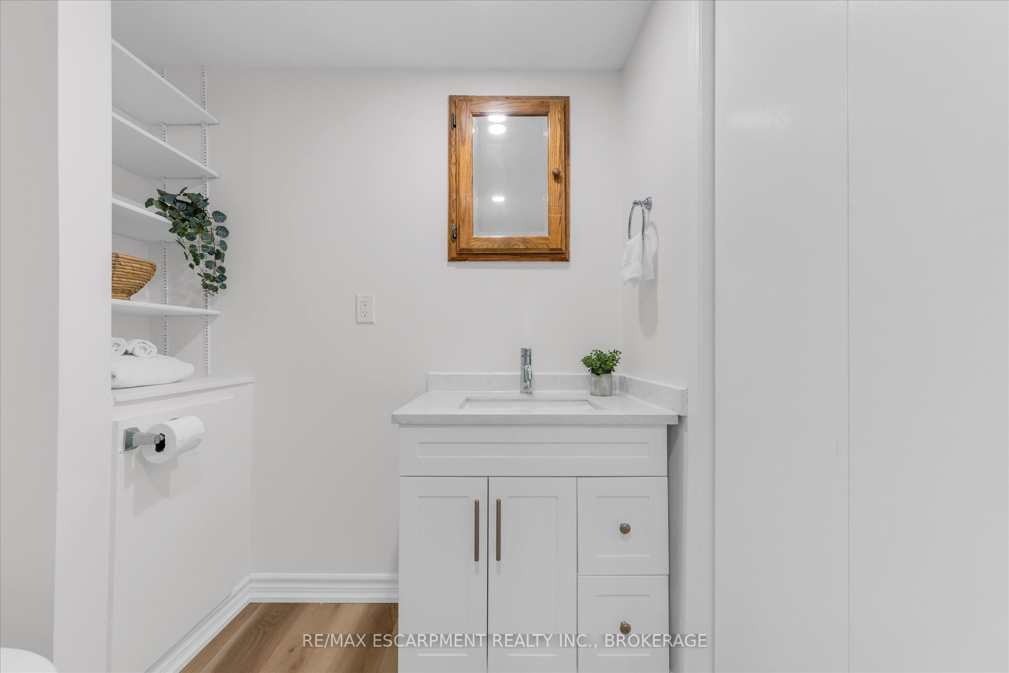 49 Grove Avenue Property Photo 31