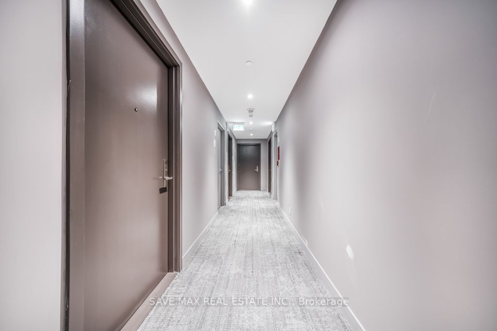 91 John Street N 1408 Property Photo 10