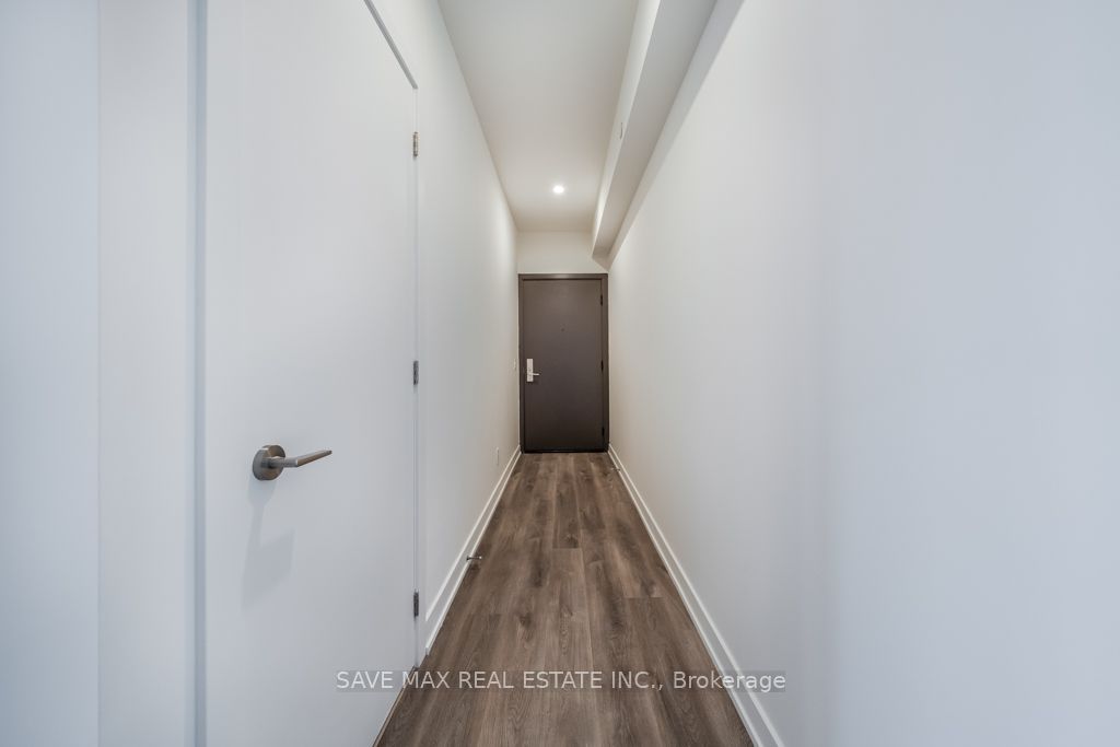 91 John Street N 1408 Property Photo 14