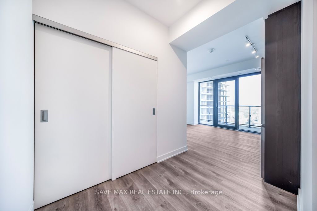 91 John Street N 1408 Property Photo 16