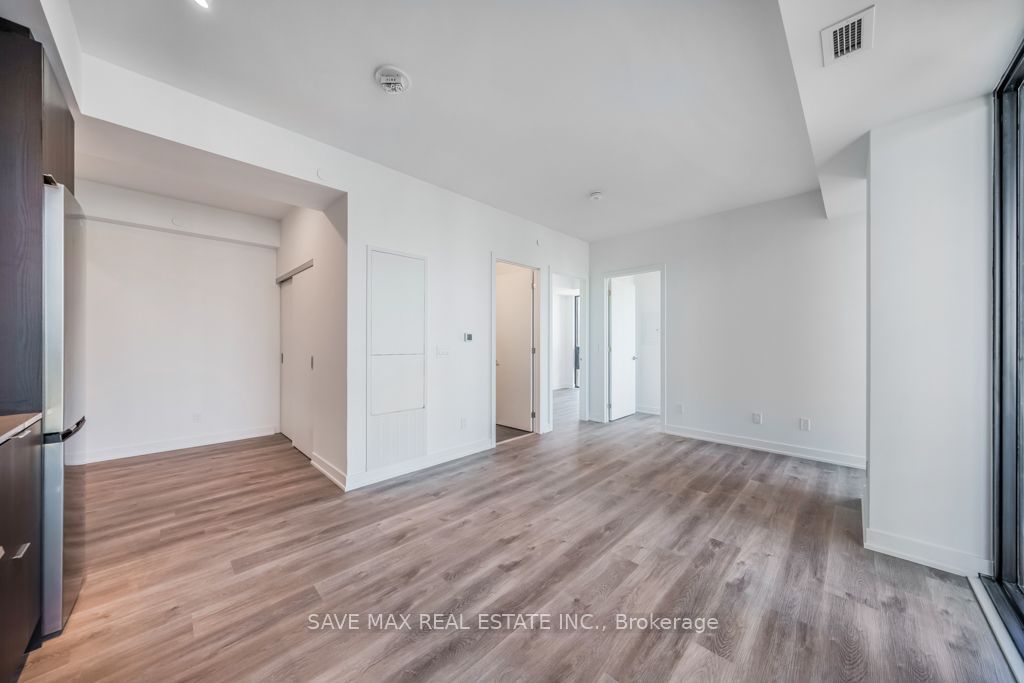 91 John Street N 1408 Property Photo 26