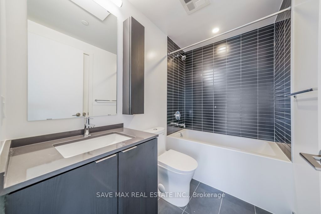 91 John Street N 1408 Property Photo 28
