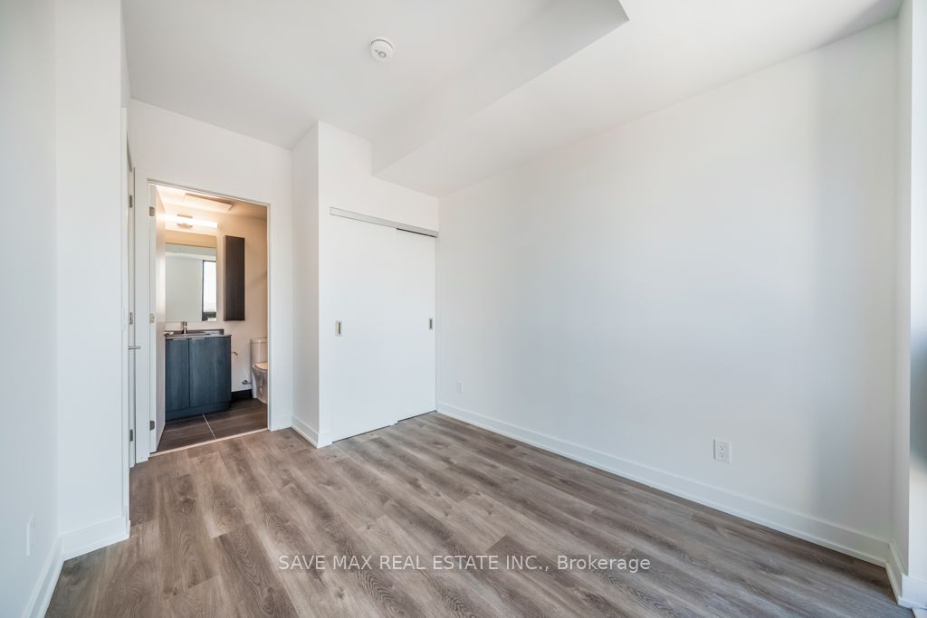 91 John Street N 1408 Property Photo 33