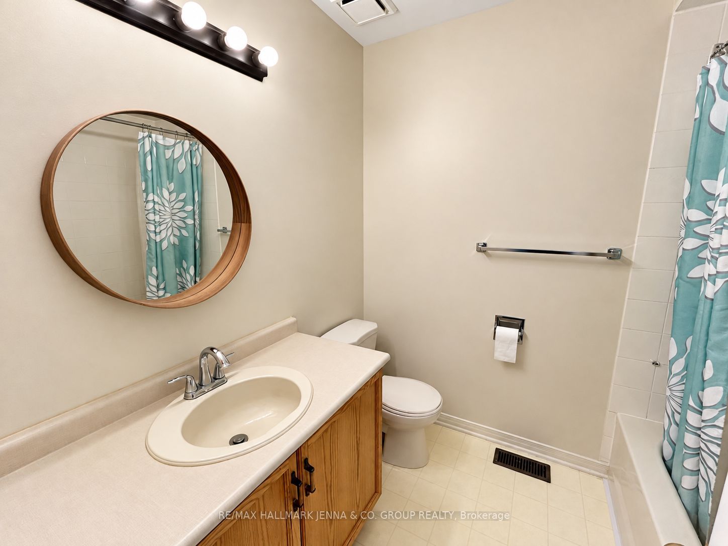 1409 Caravel Crescent Property Photo 18