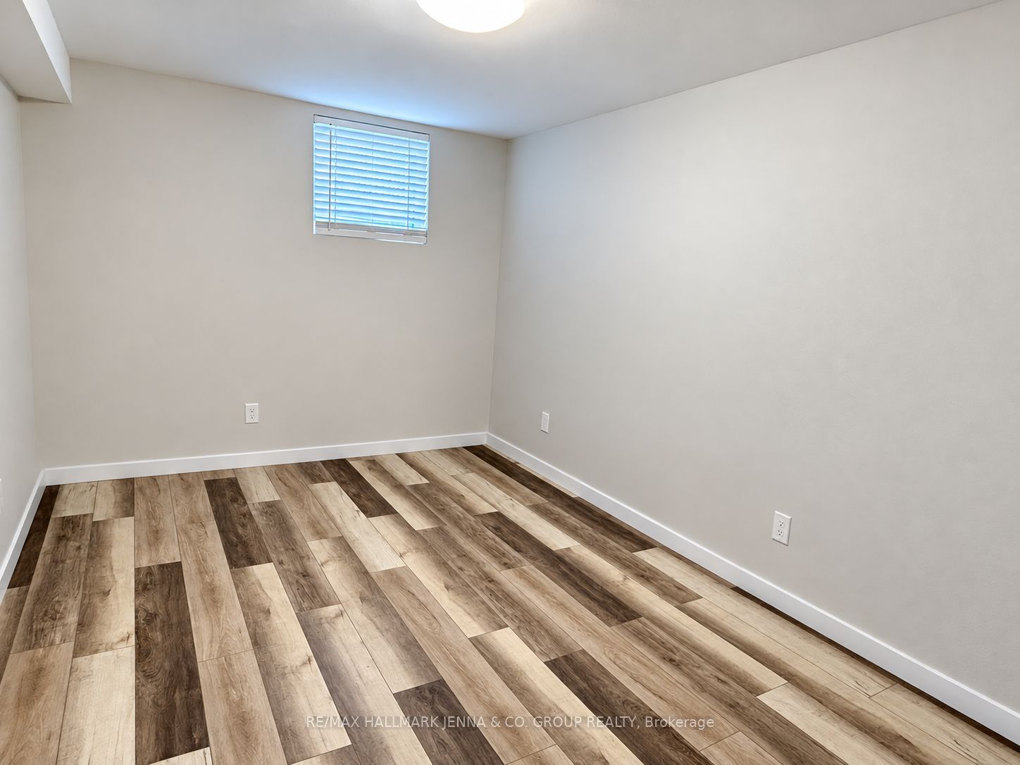 1409 Caravel Crescent Property Photo 22