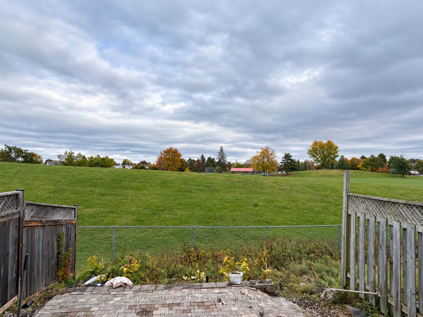 1409 Caravel Crescent Property Photo 26