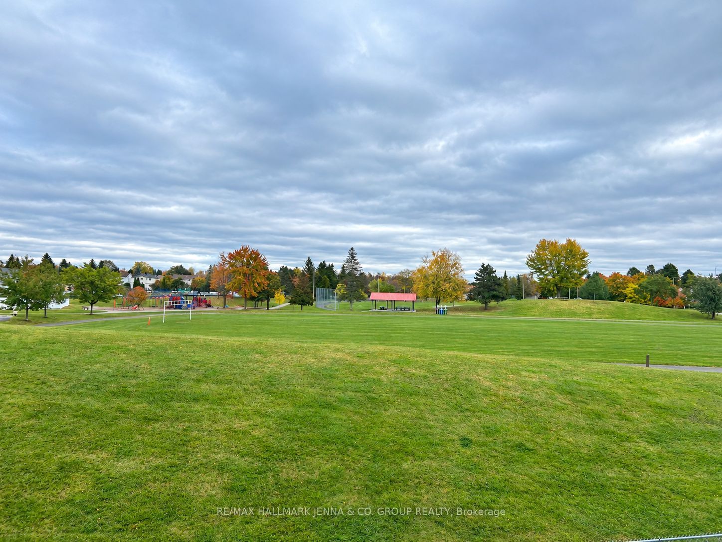 1409 Caravel Crescent Property Photo 27