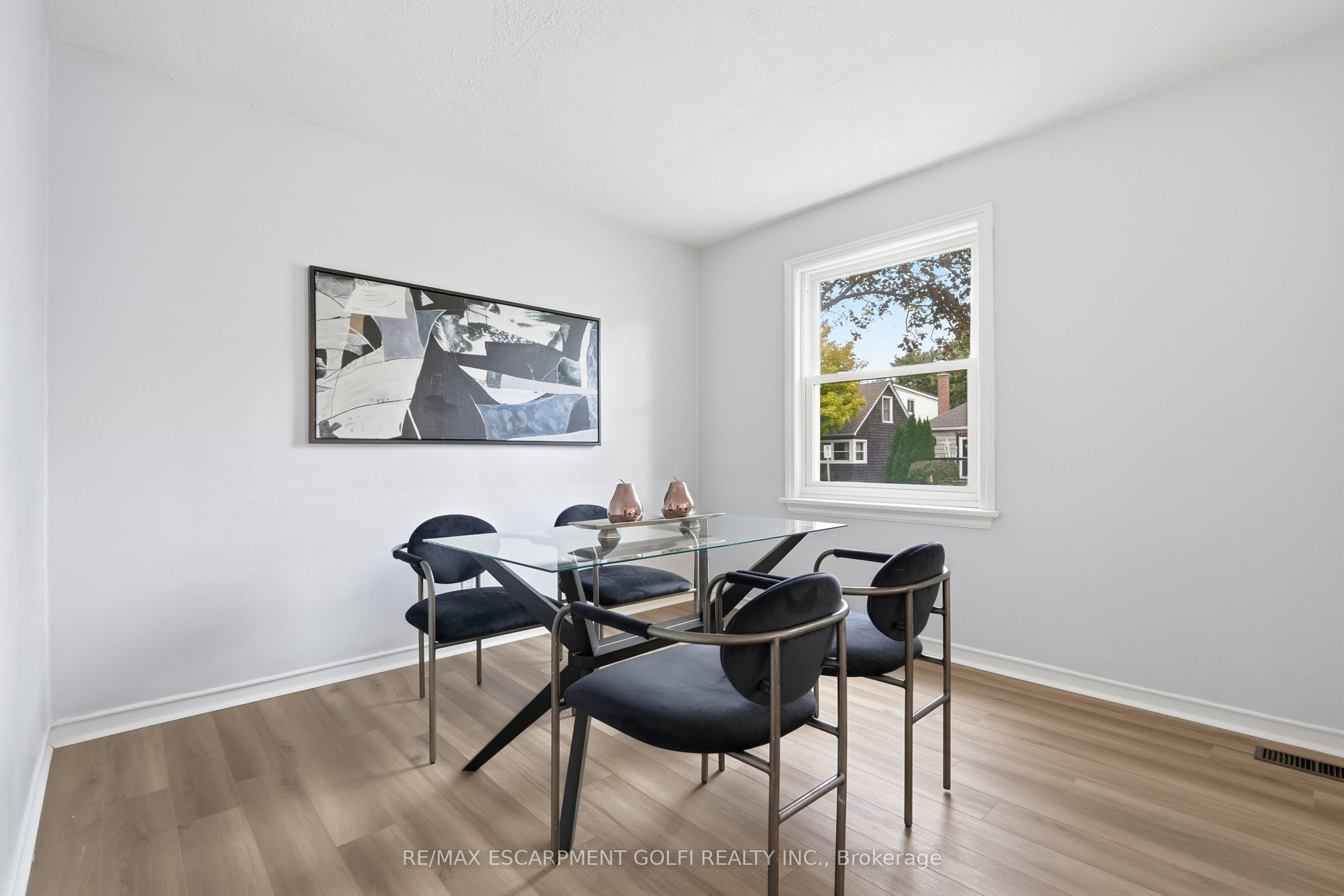 140 Auburn Avenue Property Photo 8
