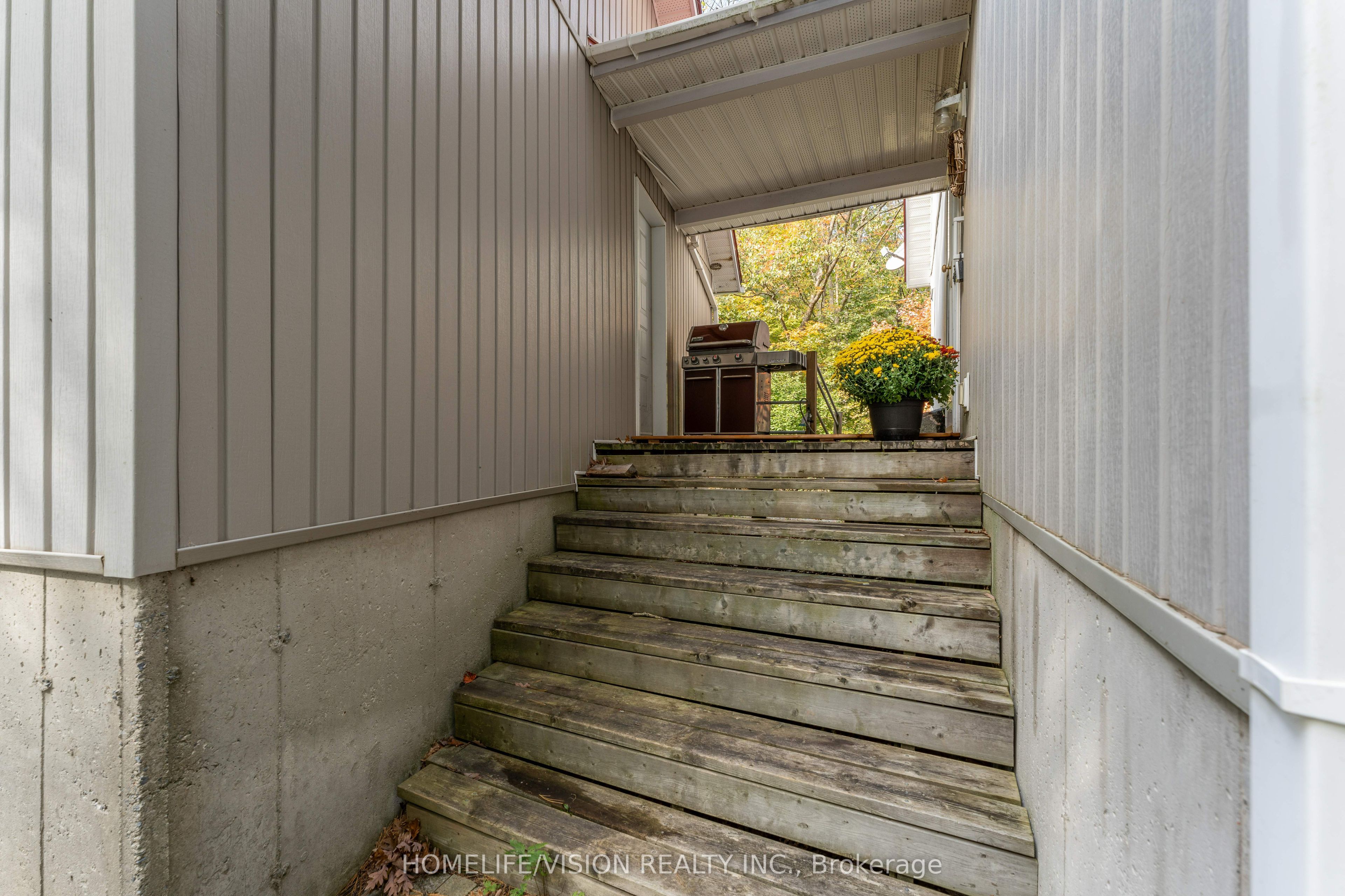 2862 Holleford Road Property Photo 41