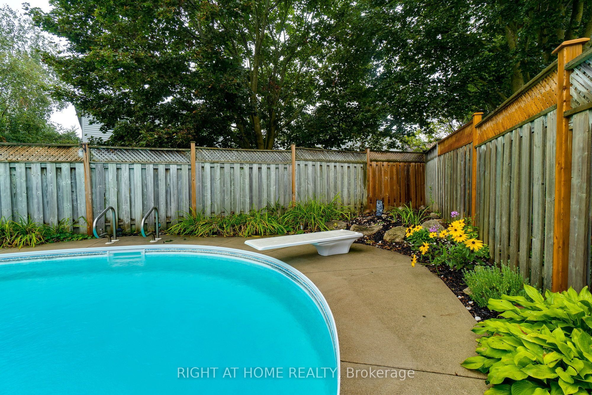 234 Philip Court W Property Photo 34