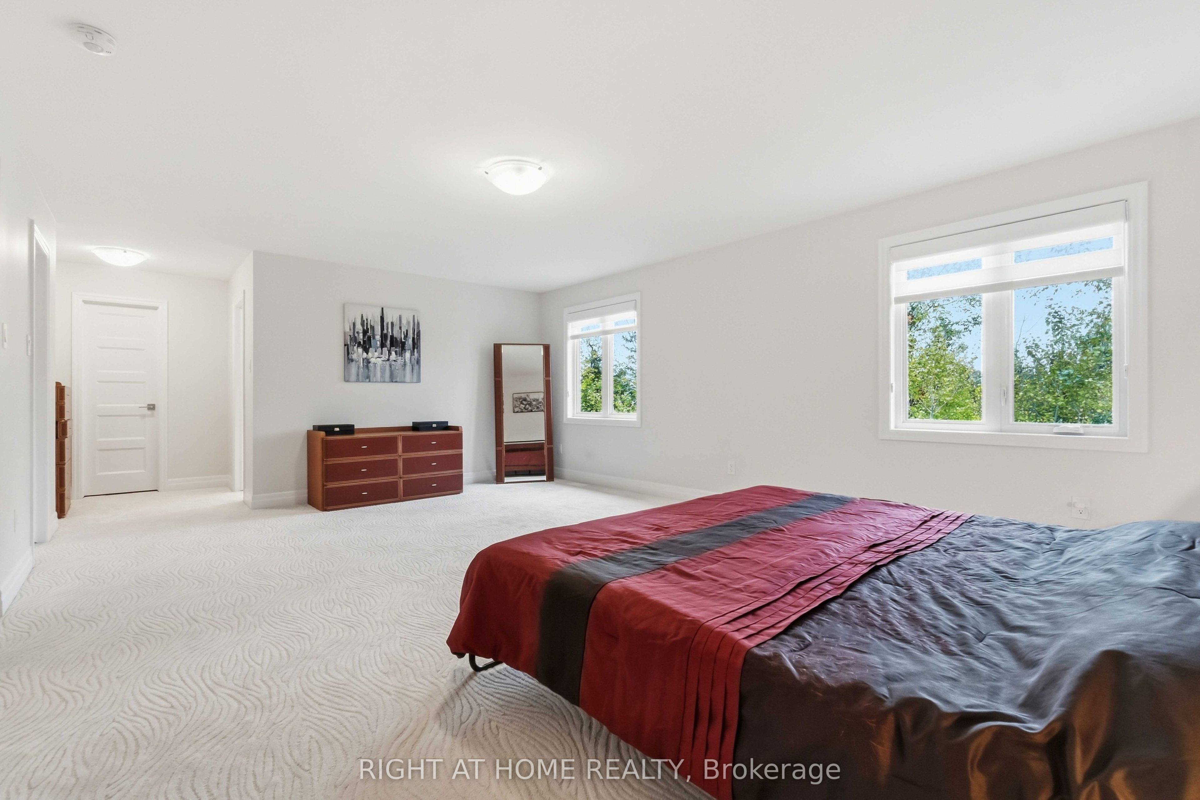 35 Hawks Landing Crescent Property Photo 34