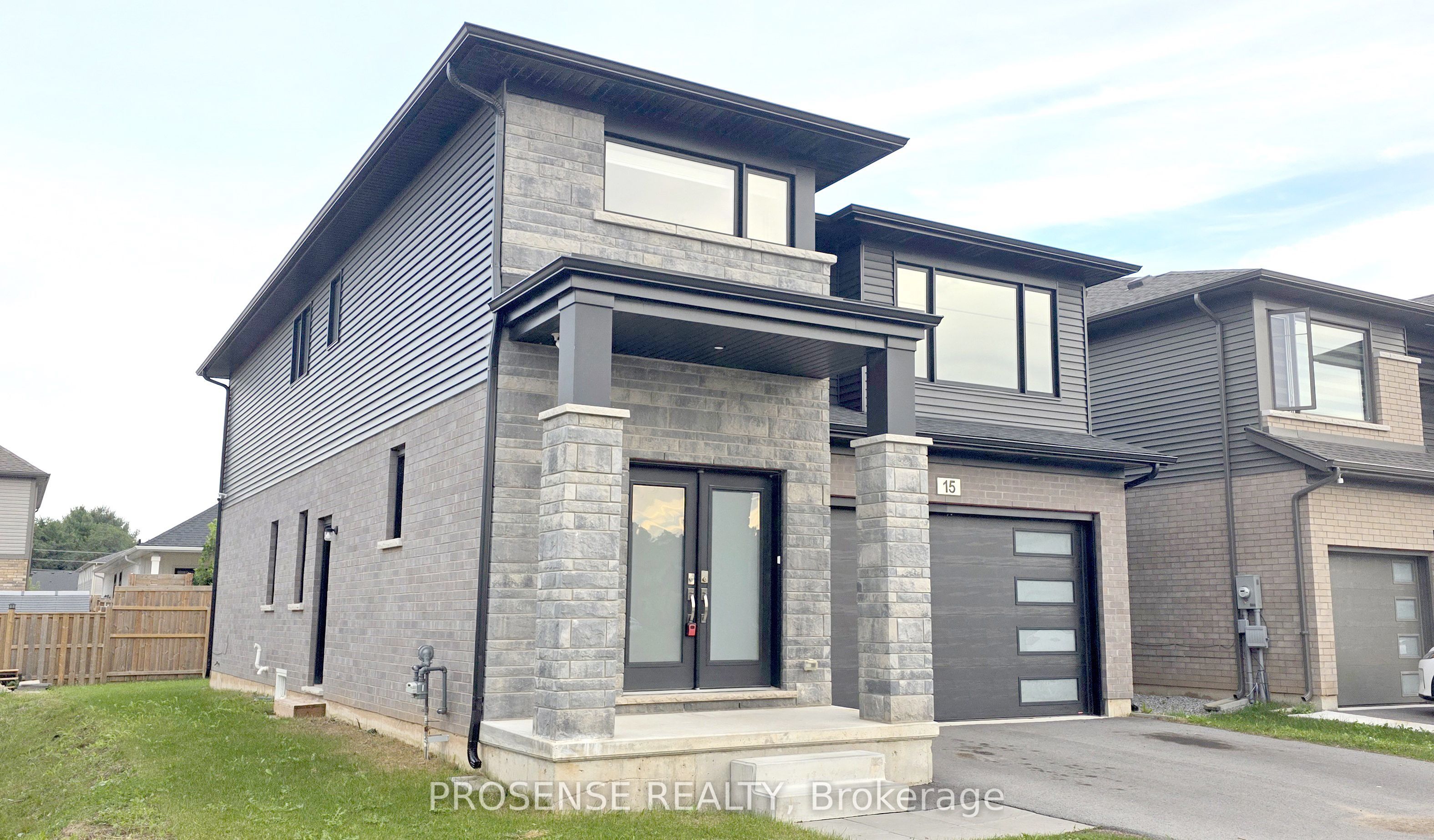 15 Samuel Avenue Property Photo 2