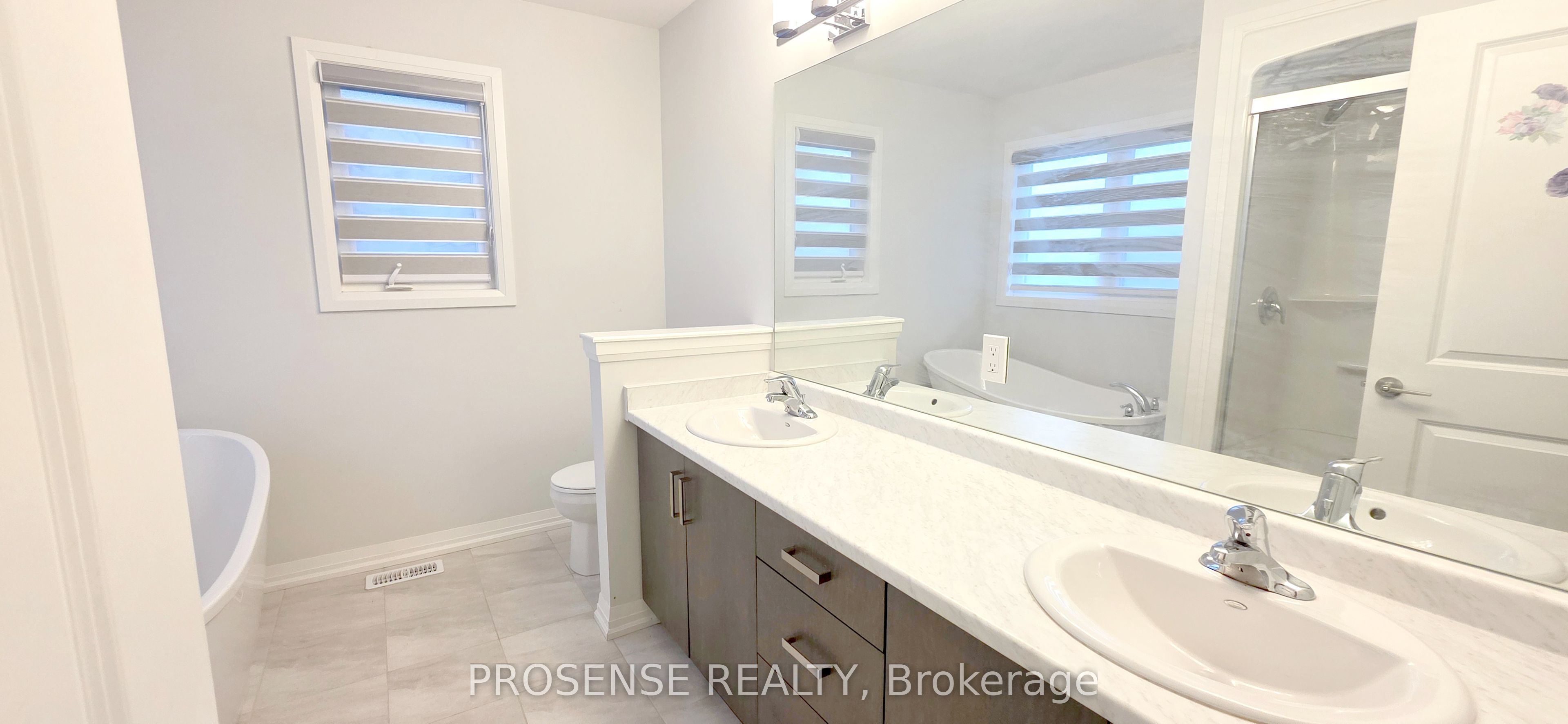 15 Samuel Avenue Property Photo 40