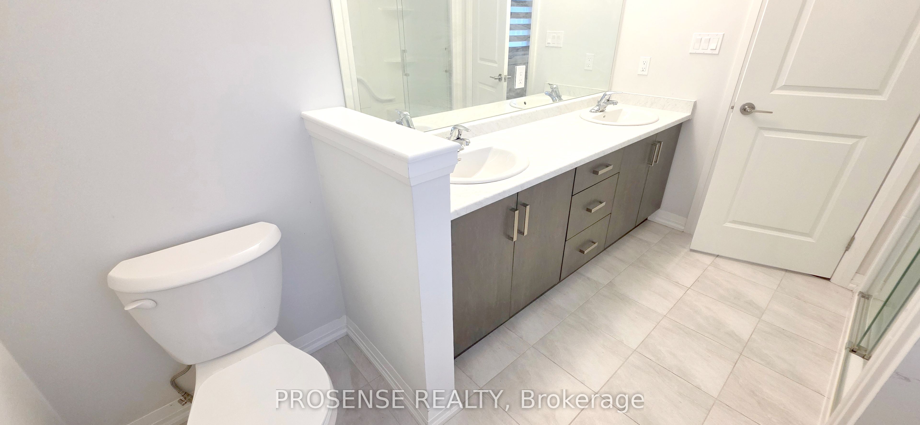15 Samuel Avenue Property Photo 41