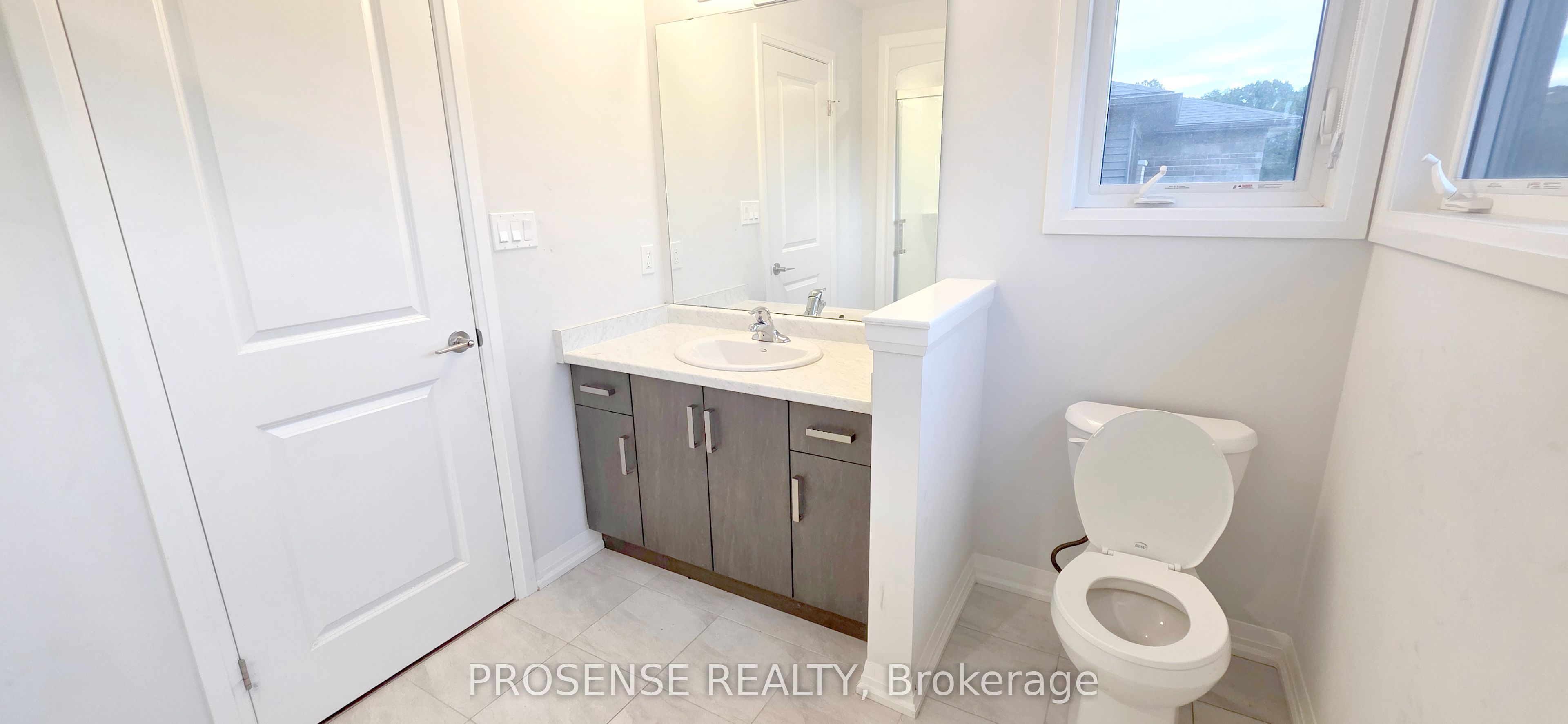 15 Samuel Avenue Property Photo 45