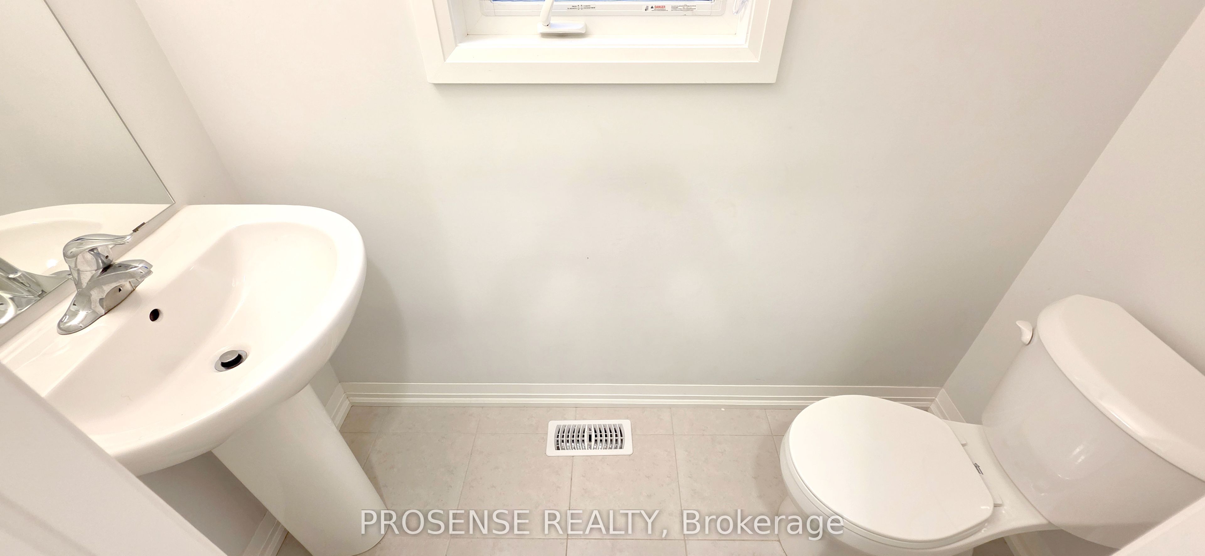 15 Samuel Avenue Property Photo 47